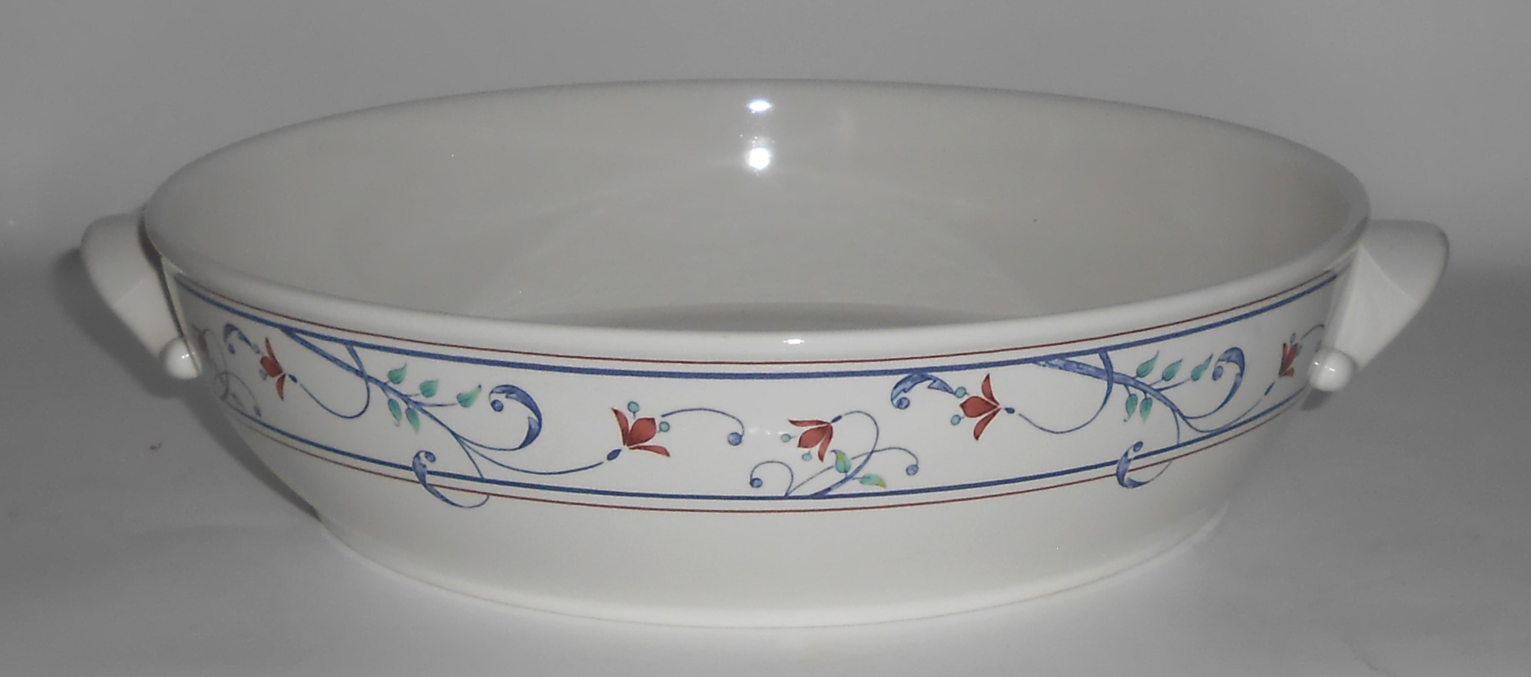 Mikasa China CAC20 Intaglio Annette Casserole Base
