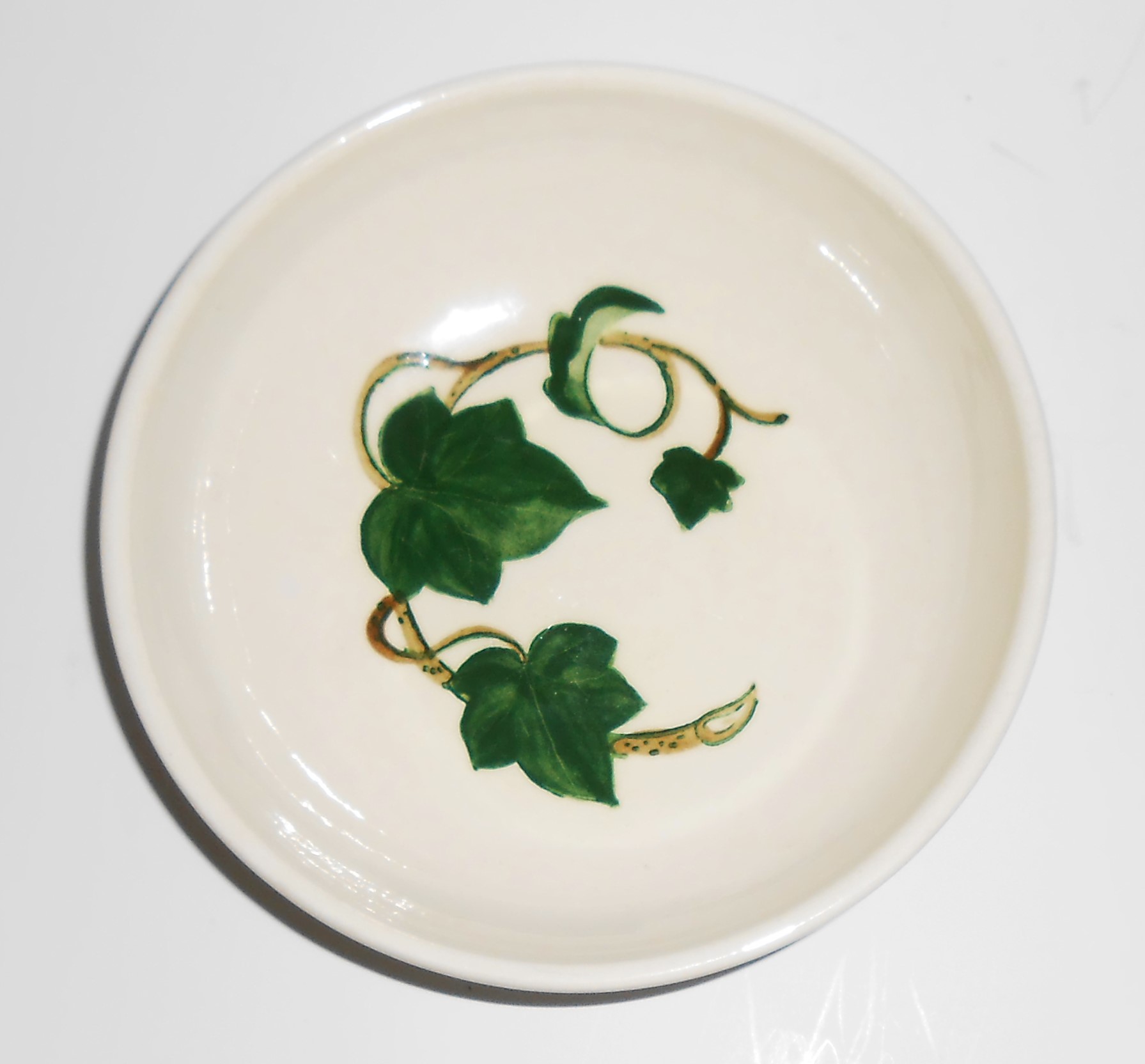 Metlox Pottery Poppy Trail California Ivy Fruit Bowl