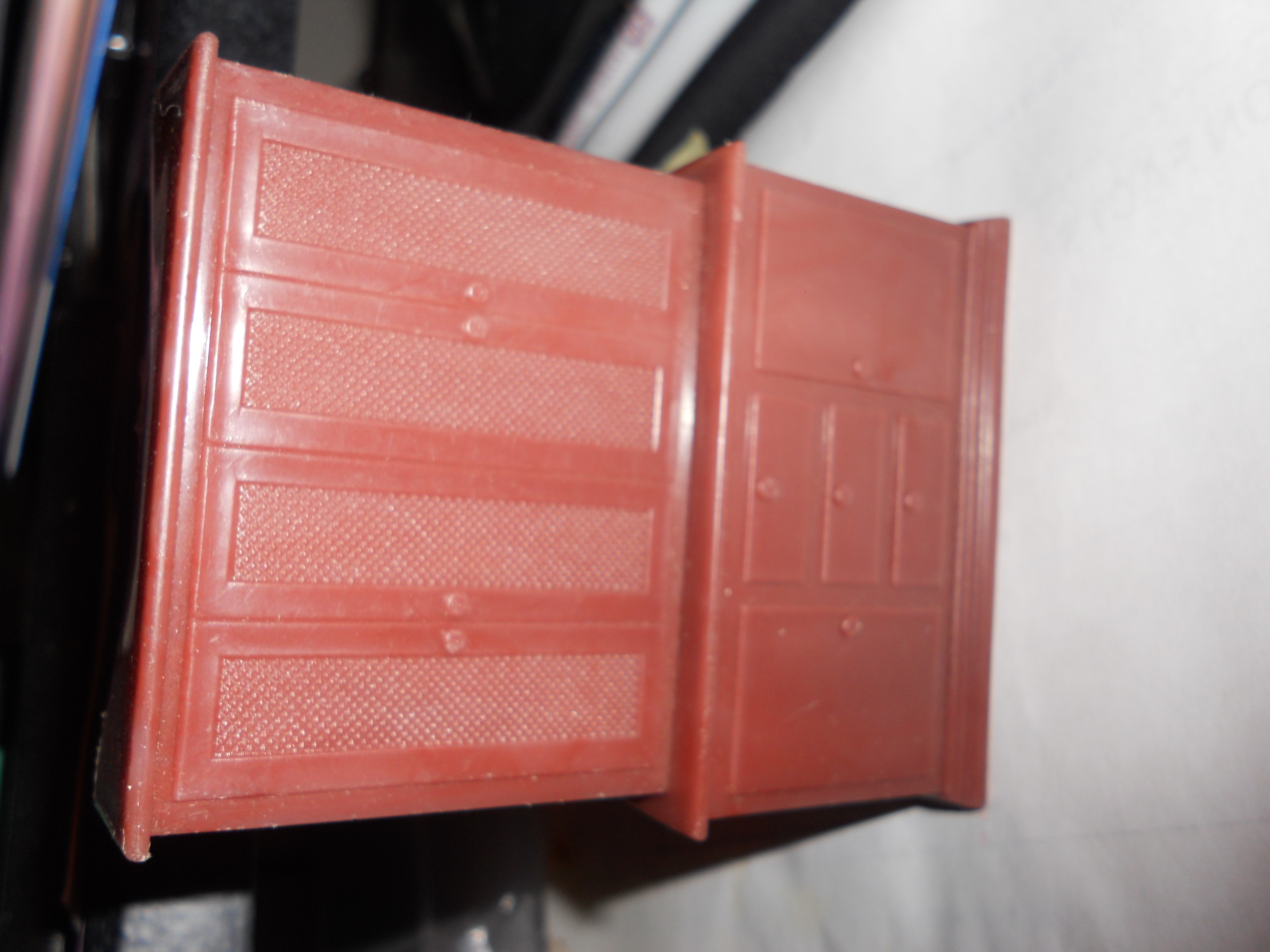 Dollhouse Dining Room Furniture and Clock 4