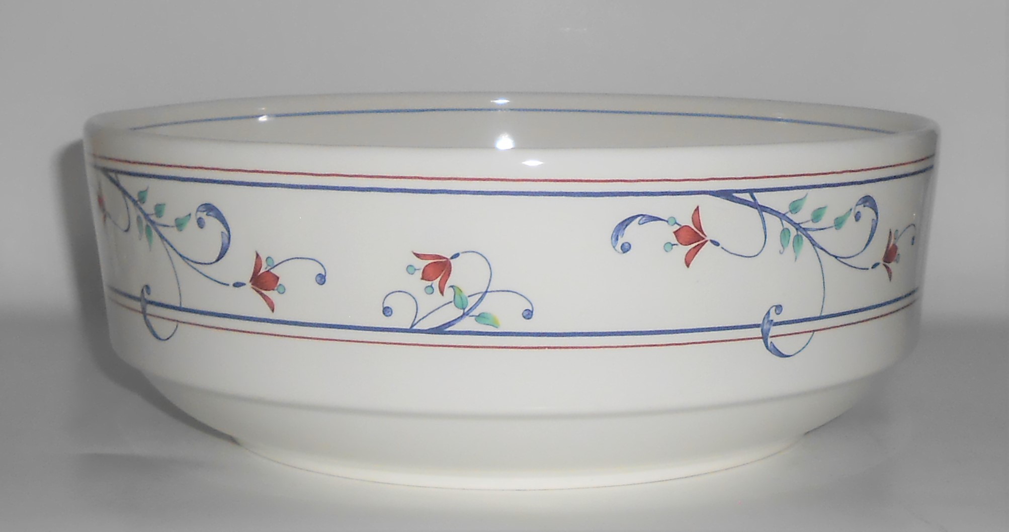 Mikasa China CAC20 Intaglio Annette 9'' Salad Bowl