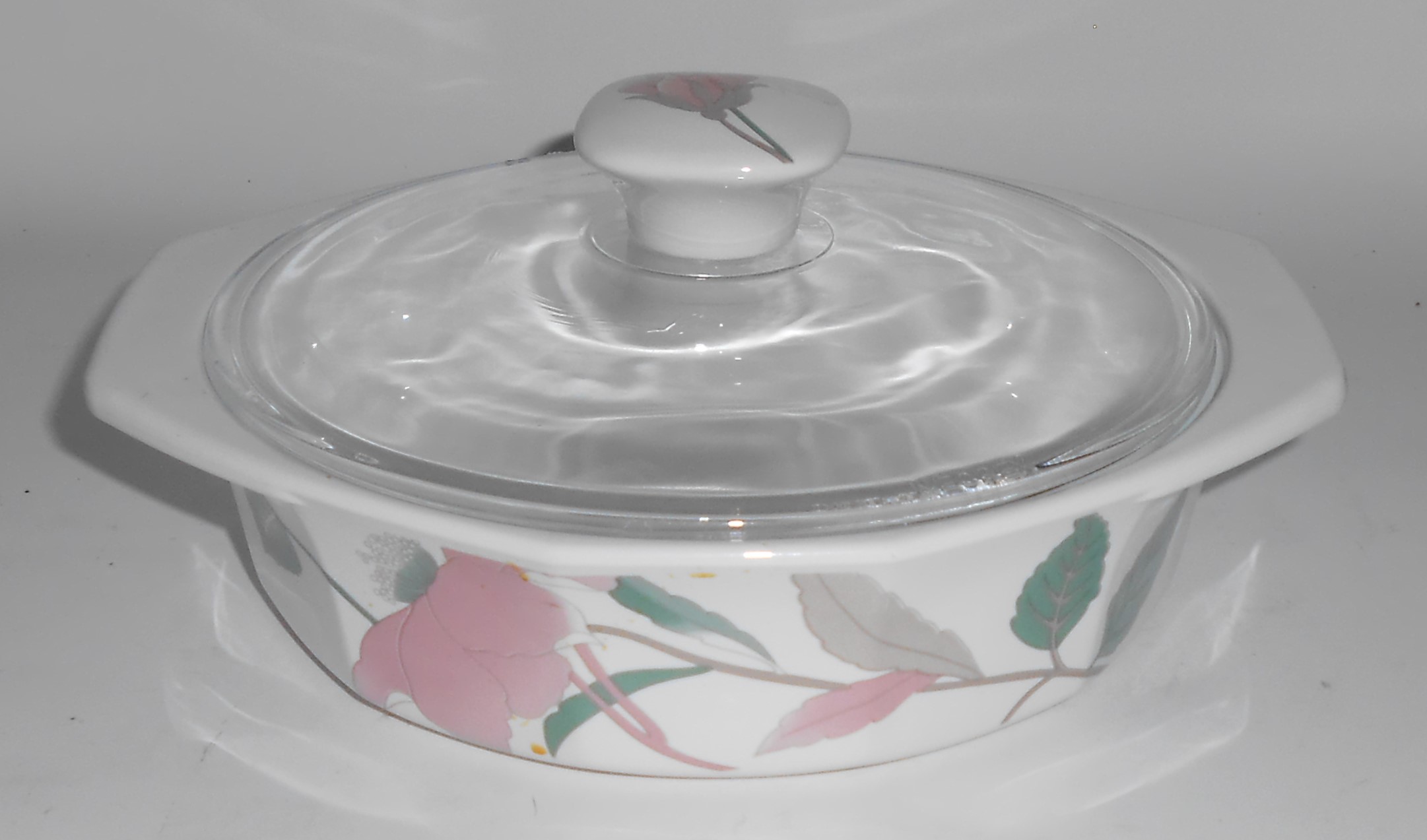 Mikasa China Silk Flowers 1 Pint Casserole w/Lid