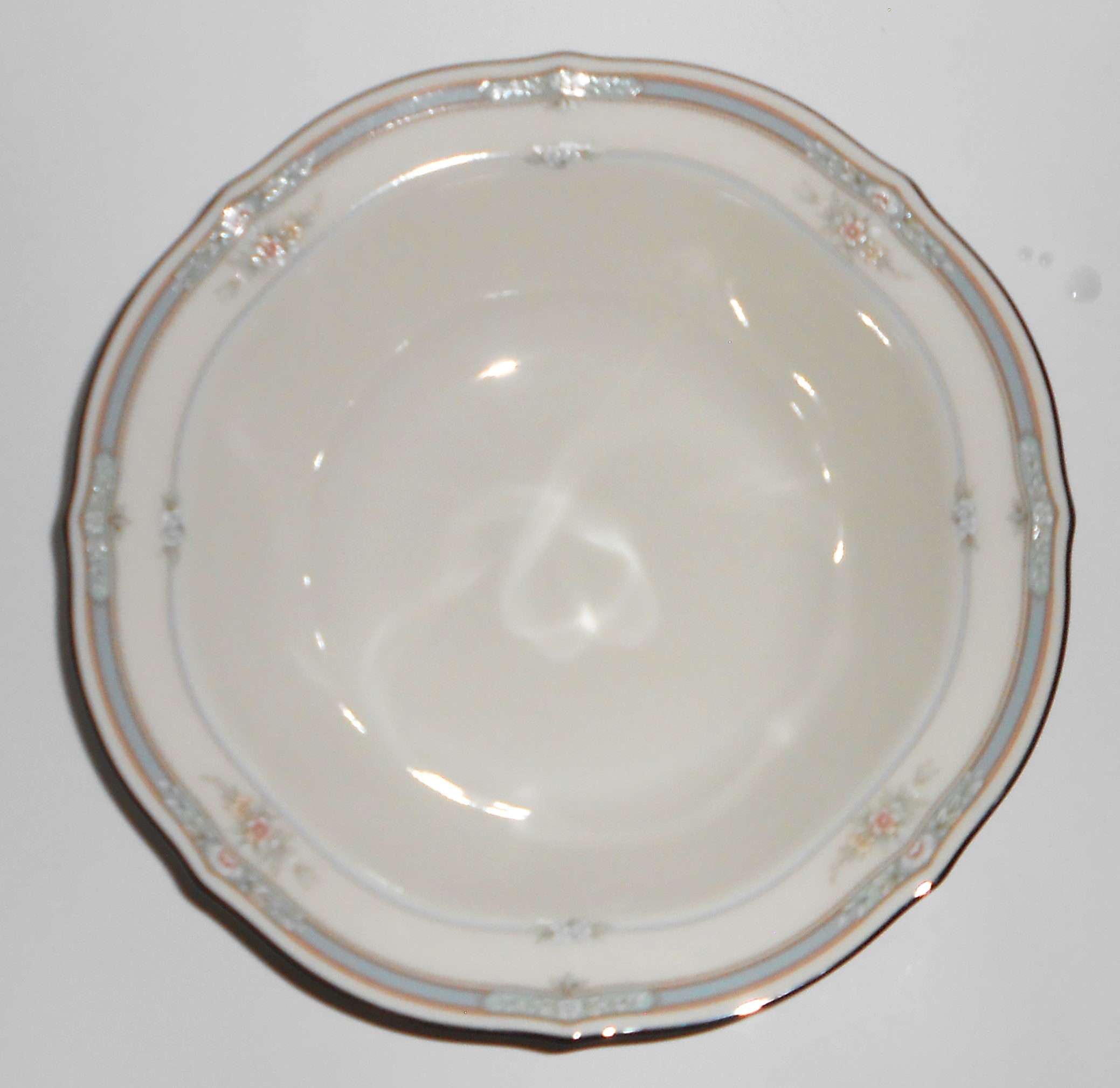 Noritake Porcelain Ivory China Rothschild Round Vegetab