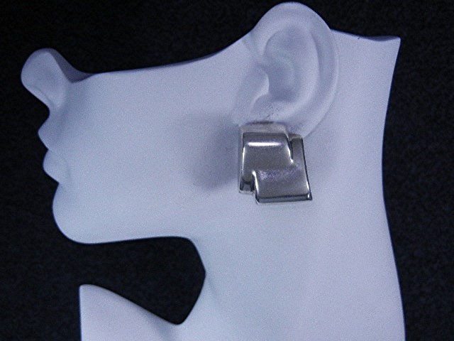 Taxco Mexico Sterling Silver Ribbon Clip Earrings