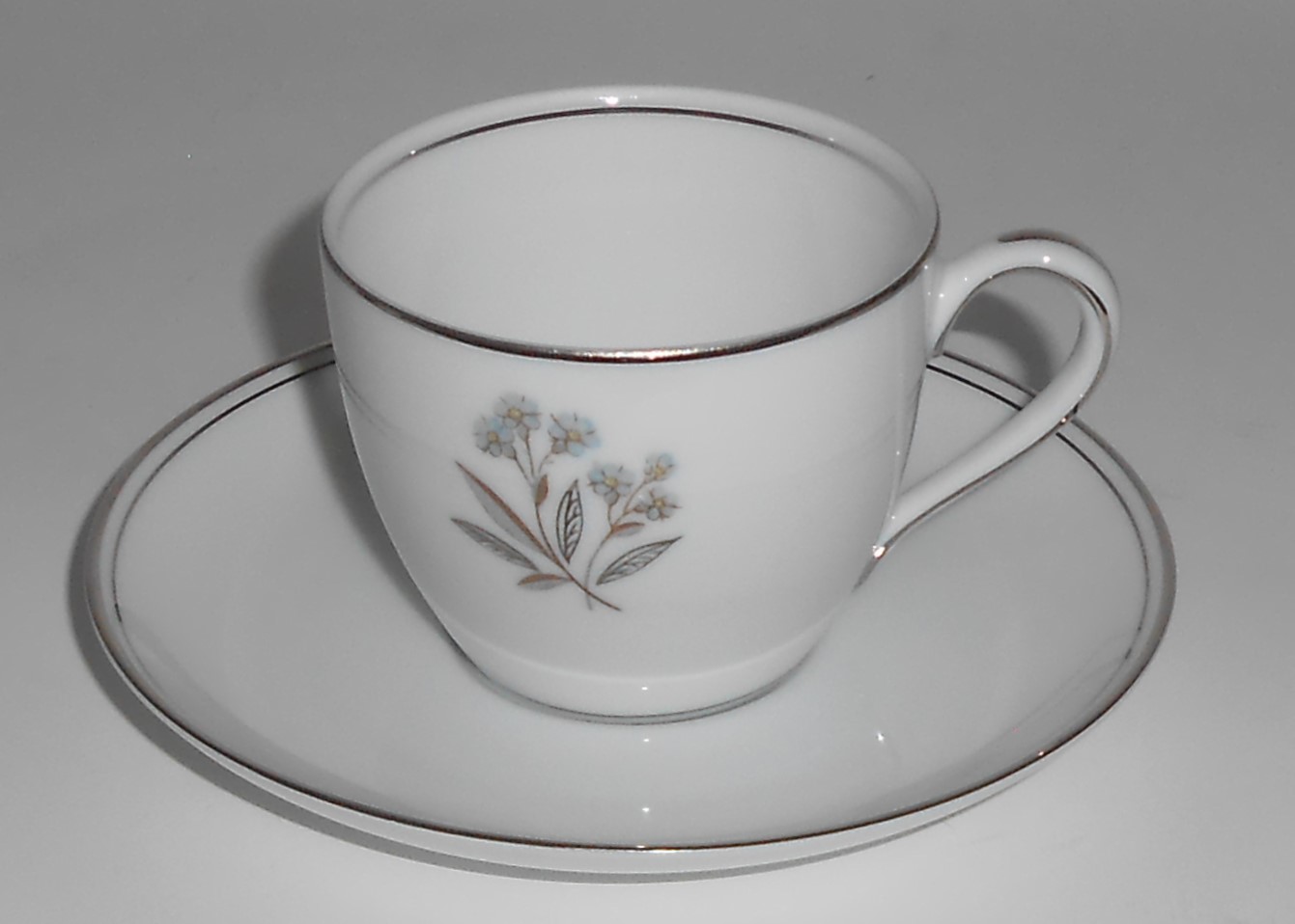 Noritake Porcelain China 5788 Bessie w/Platinum Demitas