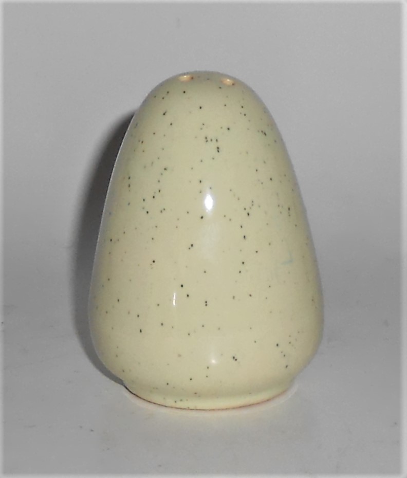Bauer Brusche Pottery Al Fresco Green Speckle Salt Sha