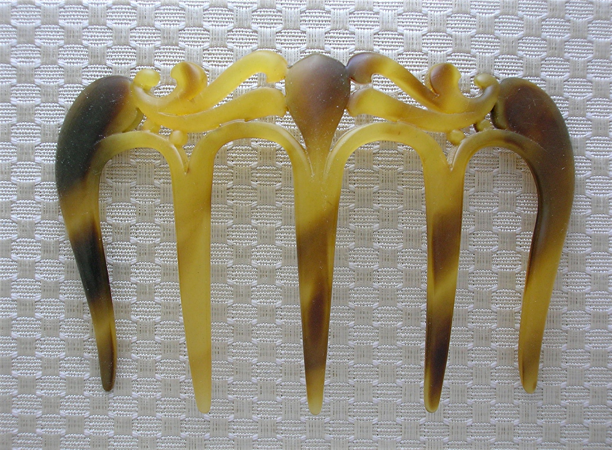 Plastic Lucite Tortoise Vintage 4 Inch Hair Comb