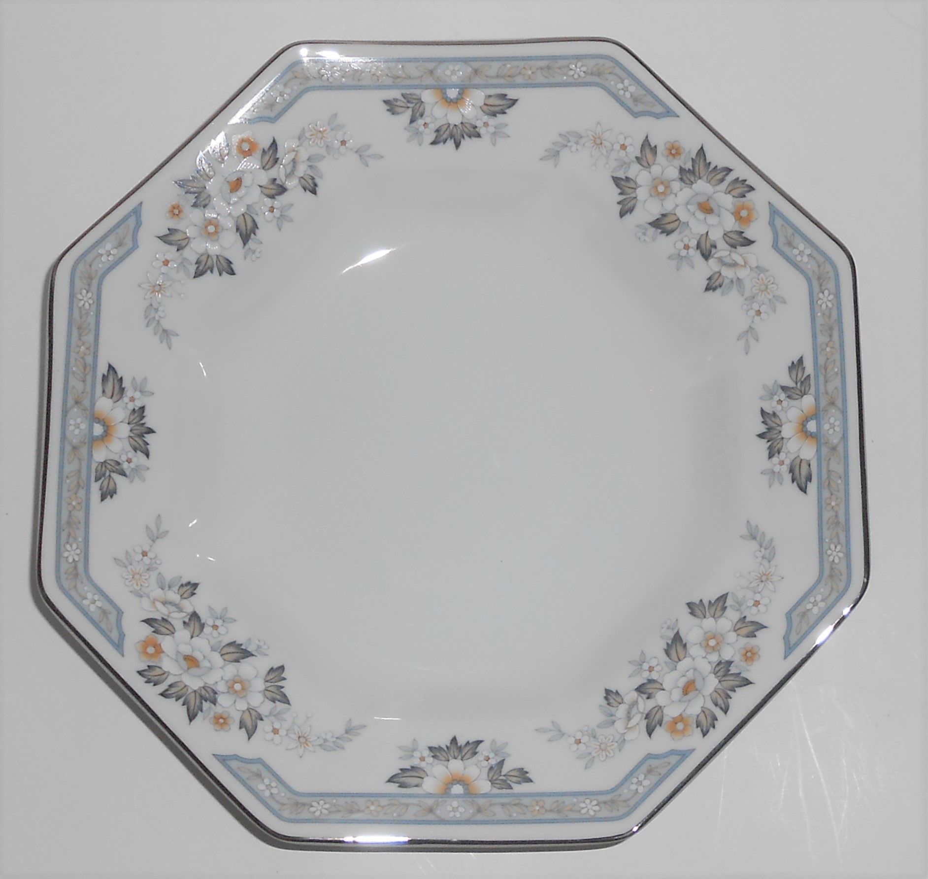 Mikasa Fine China Platinum Band Dana Soup Bowl
