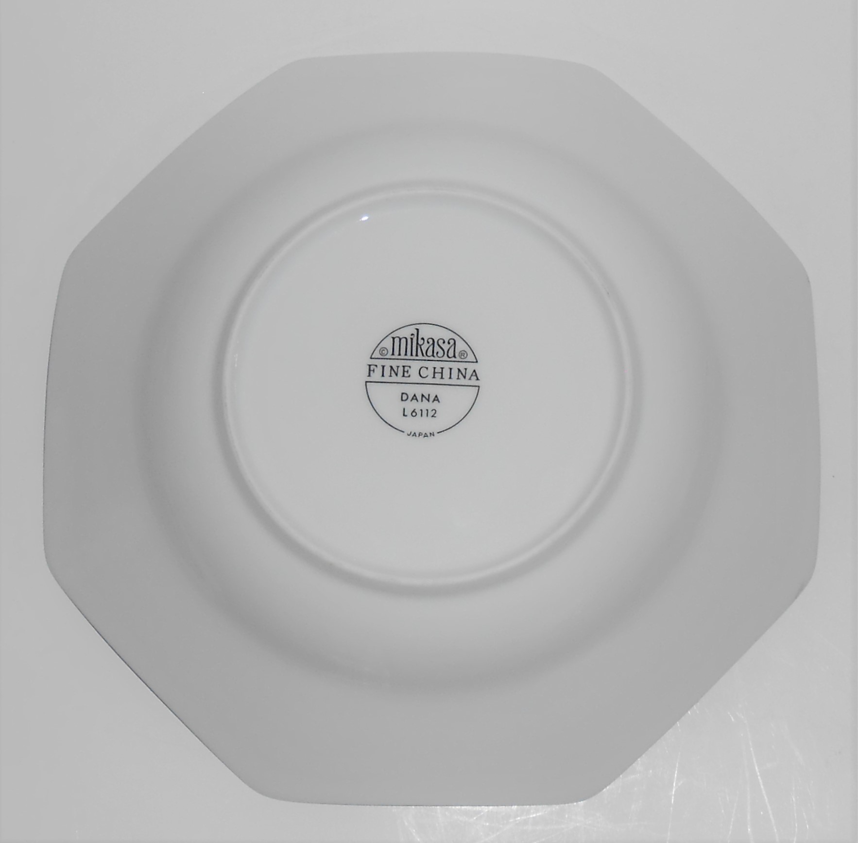 Mikasa Fine China Platinum Band Dana Soup Bowl