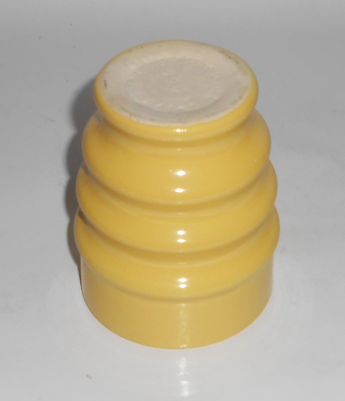 VINTAGE Metlox Pottery Series 200 California Pottery #236-M  Yellow Coffee Mug