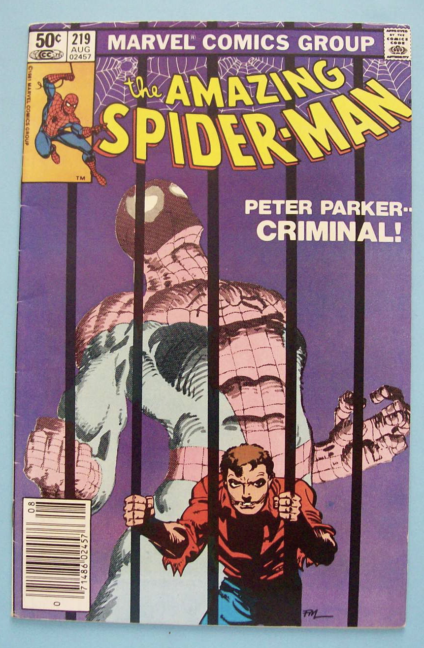 Spider-Man Comics - August 1981 - Peter Parker-Criminal
