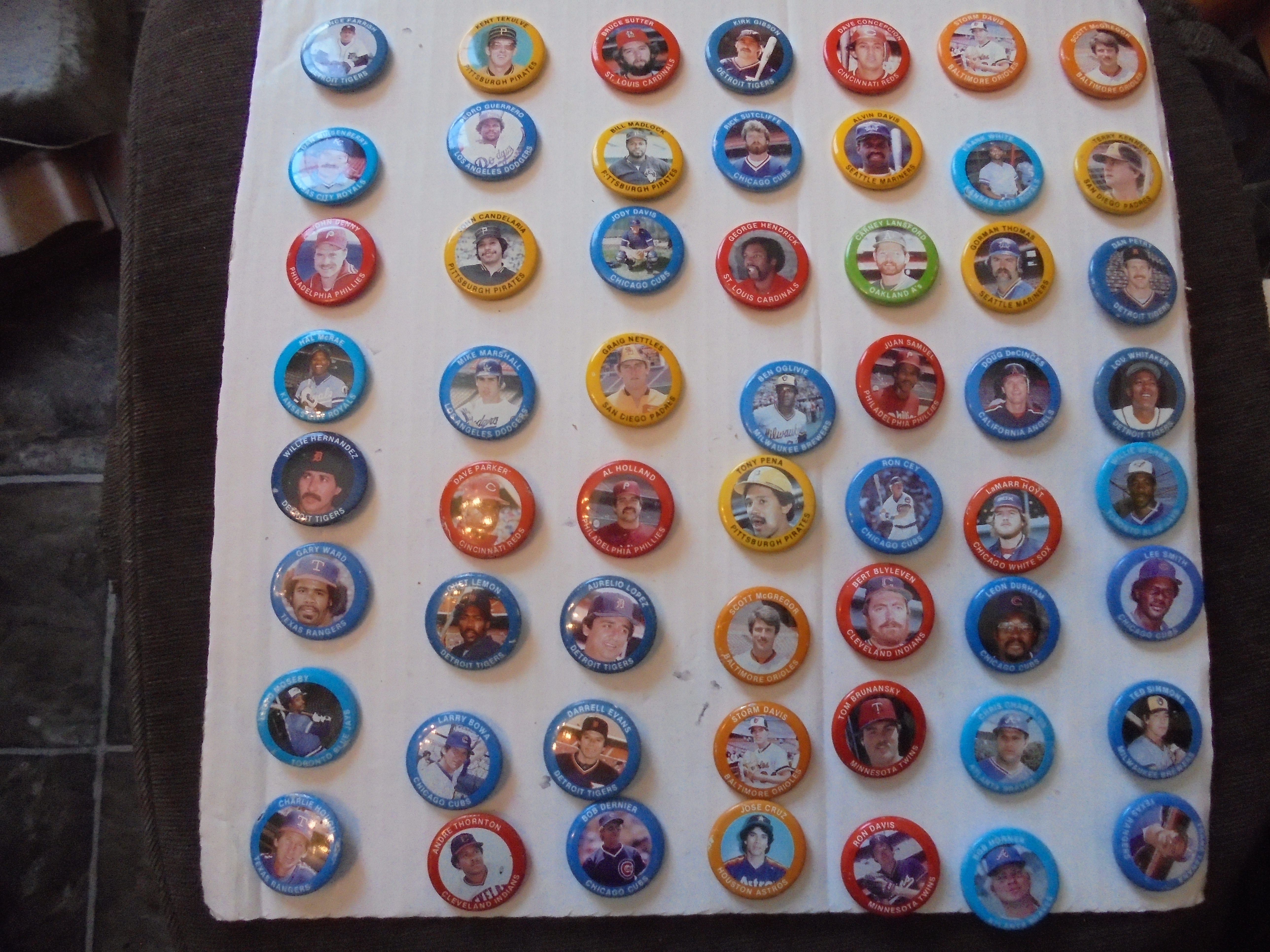 Baseball Players Pin Back Buttons 1984 lot 56