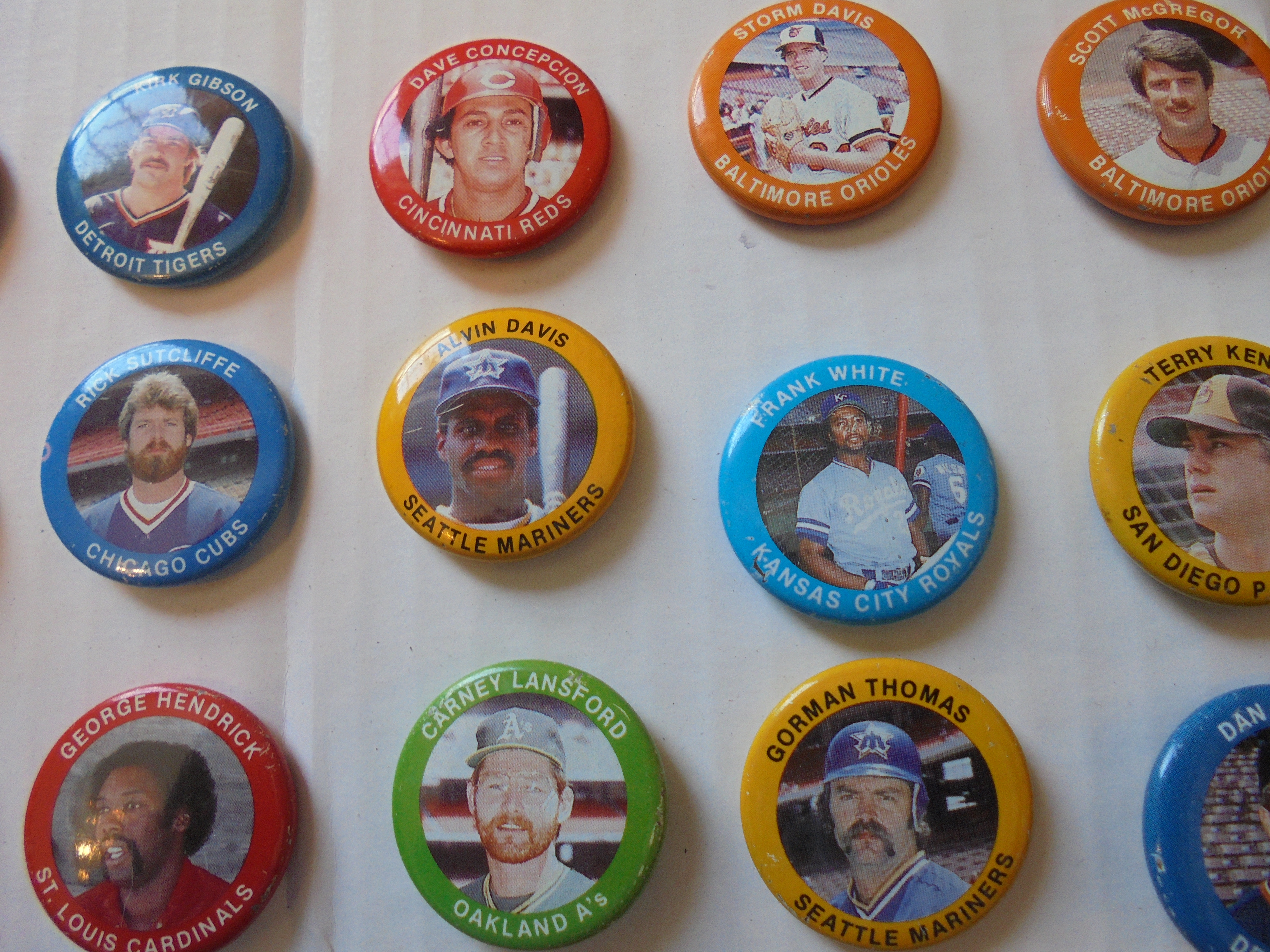Baseball Players Pin Back Buttons 1984 lot 56
