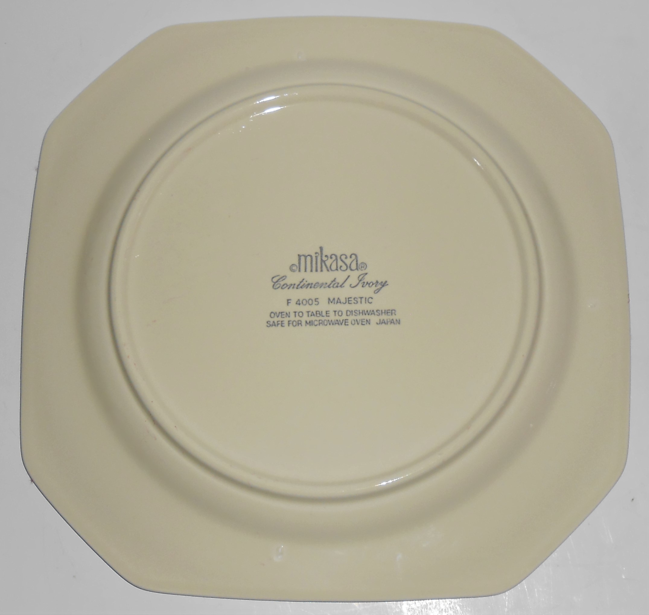 Mikasa China Continental Ivory Majestic Salad Plate