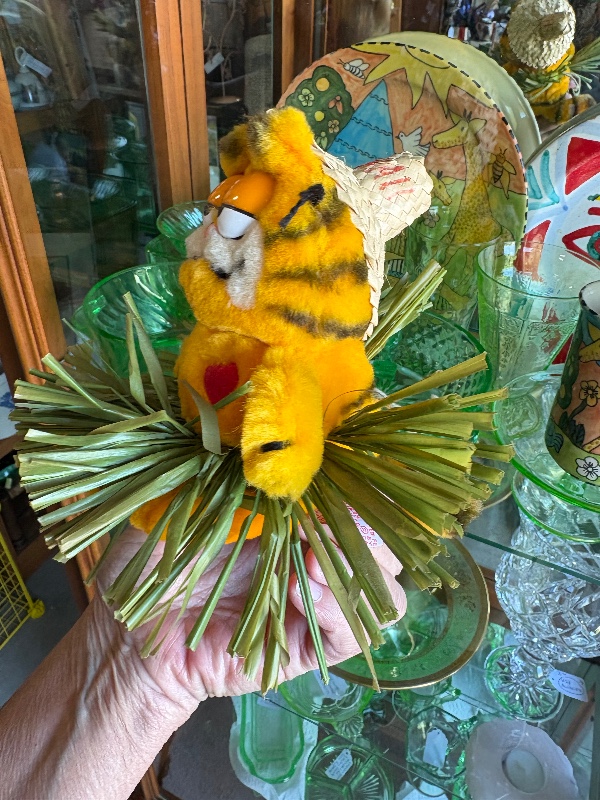 Hawaiian Hula Garfield 1981 Dakin Fun Farm