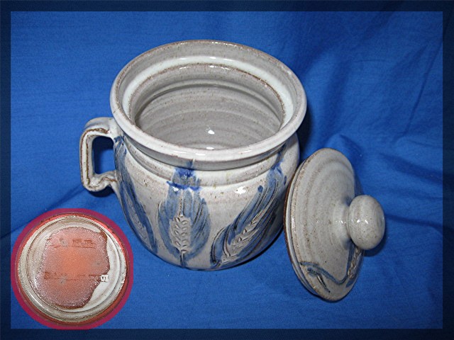 Pottery jug, made in Mobridge, SD with lid