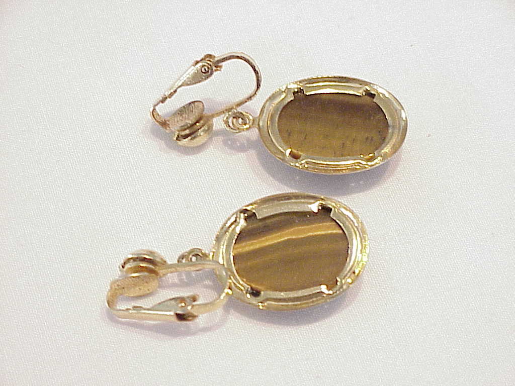 Vintage Dangling Tiger Eye Cabachon Stone Clip Earrings