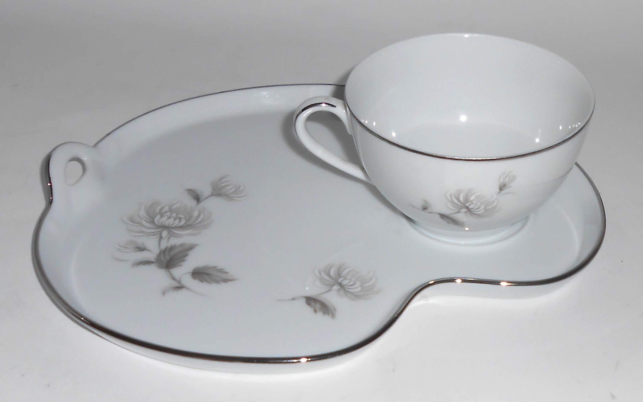 Noritake Porcelain China 6606 Charlotte w/Platinum Snac