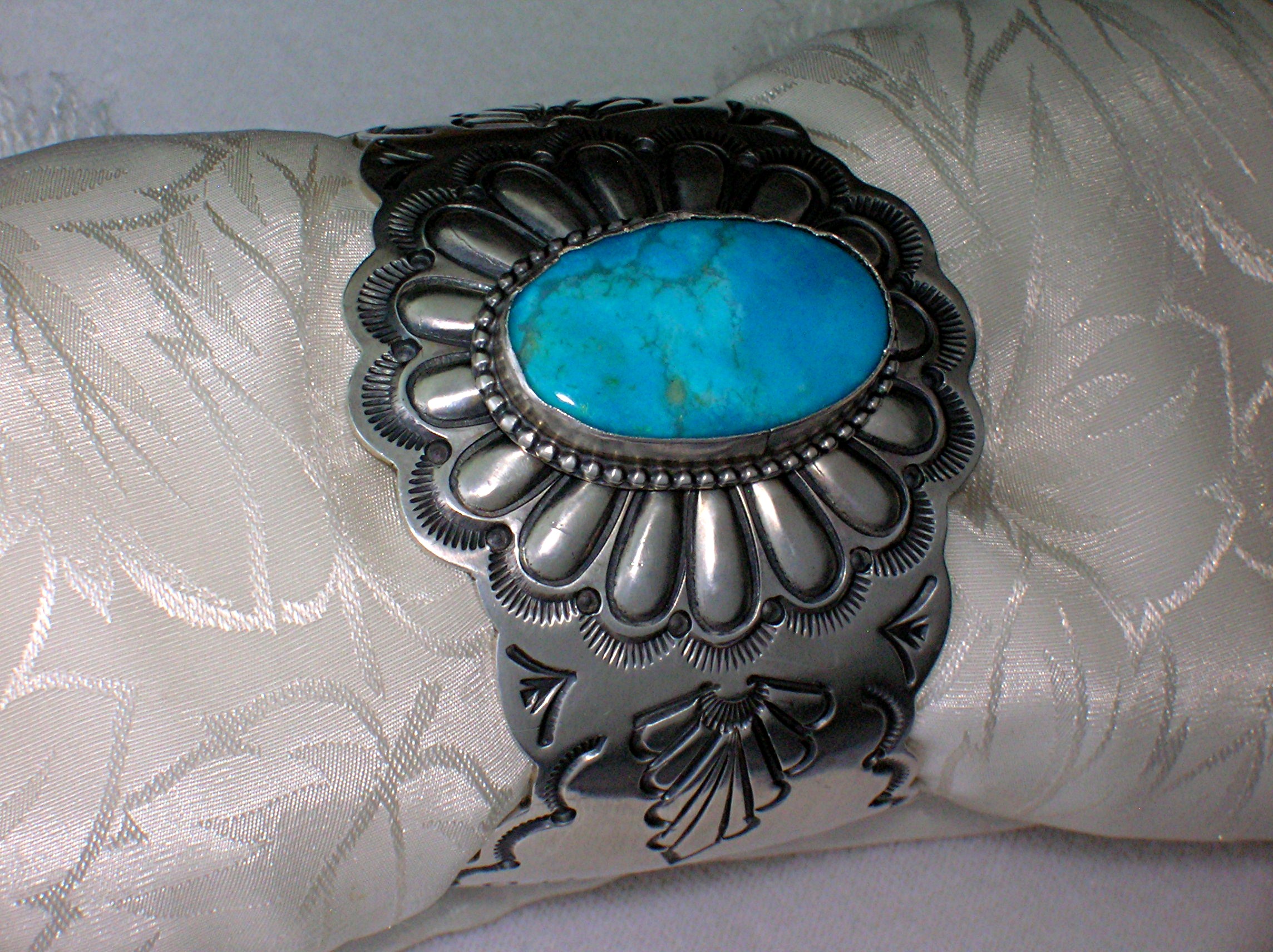 Navajo Sterling Silver Kingman Turquoise Bracelet
