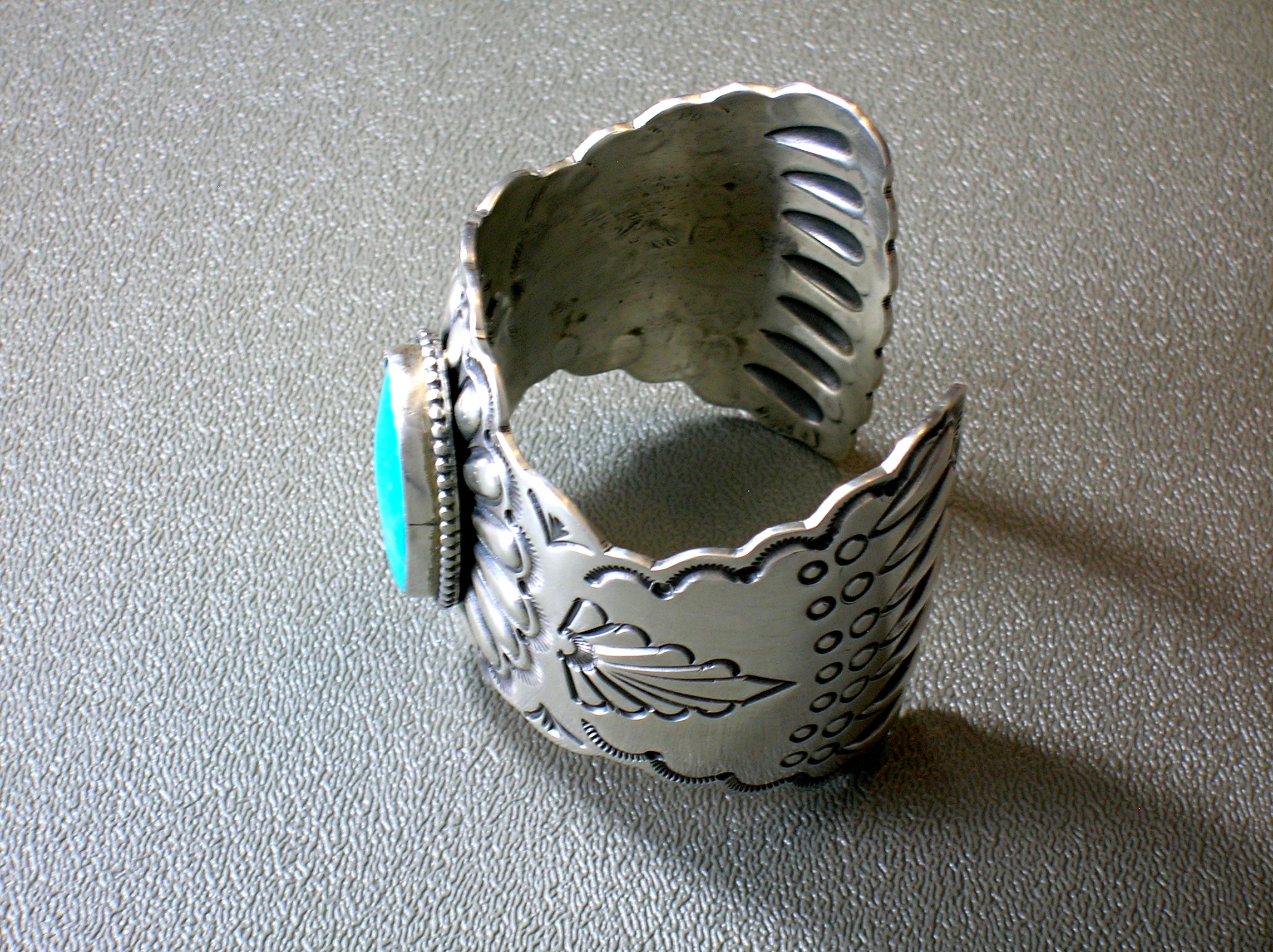 Navajo Sterling Silver Kingman Turquoise Bracelet