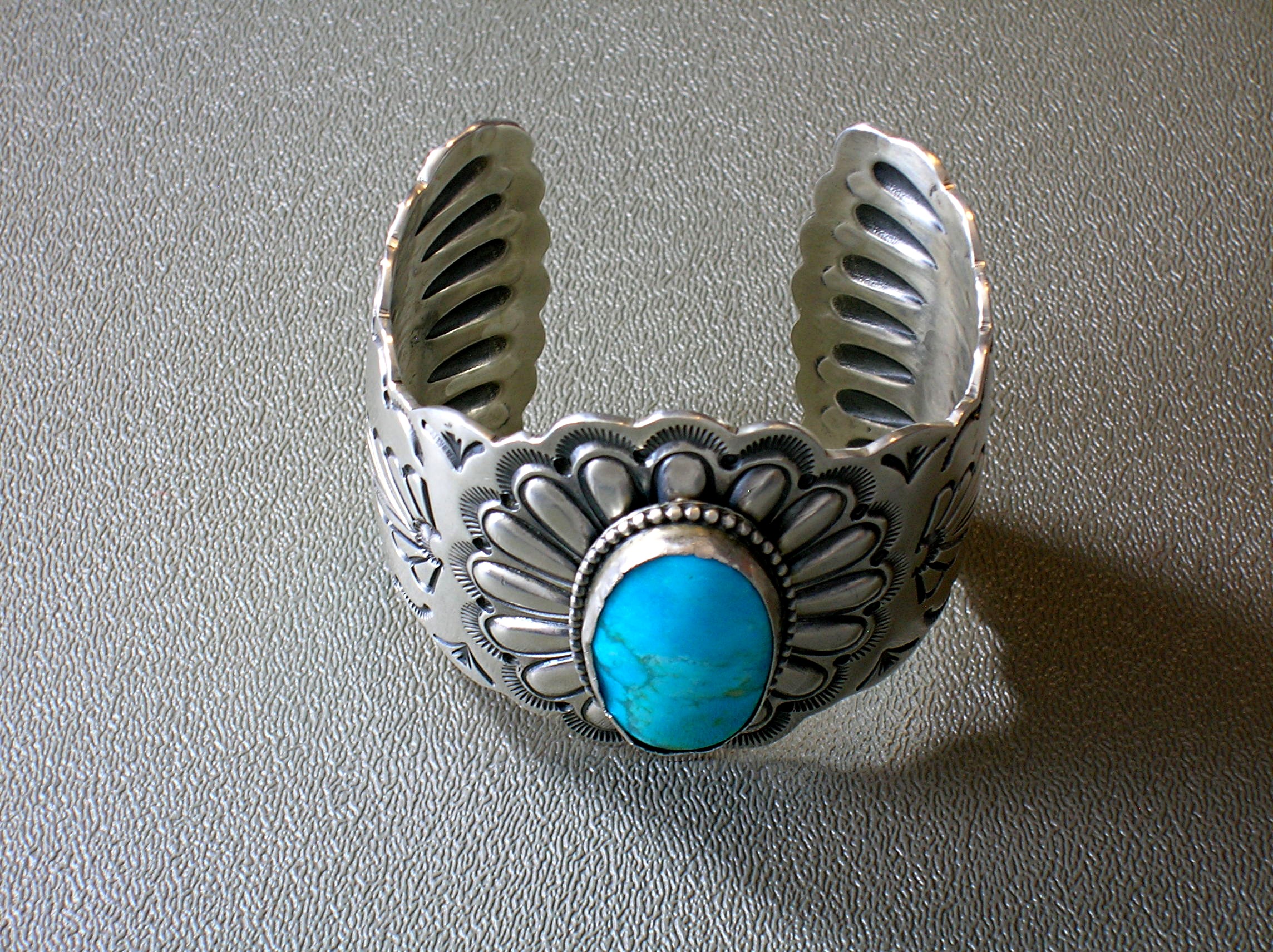 Navajo Sterling Silver Kingman Turquoise Bracelet