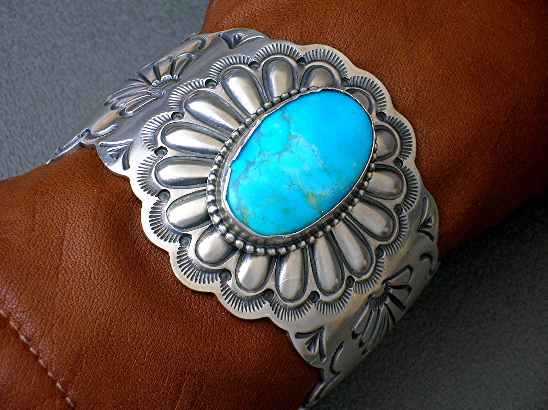 Navajo Sterling Silver Kingman Turquoise Bracelet