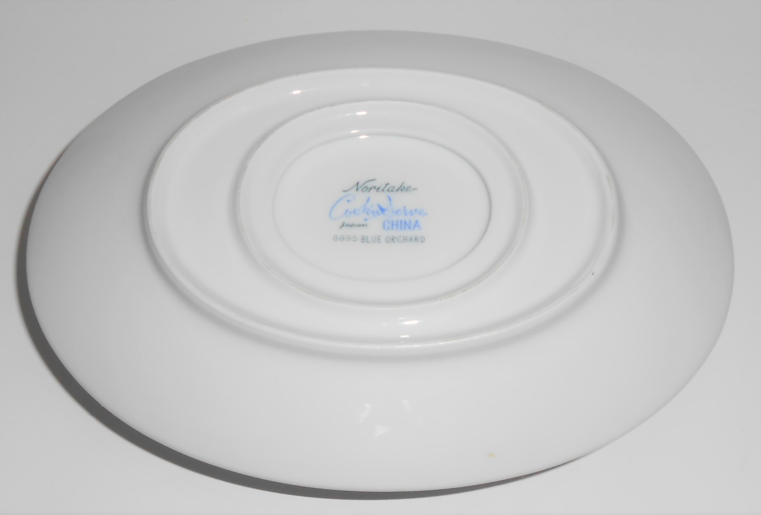 Noritake Porcelain China 6695 Blue Orchard Gravy Bowl