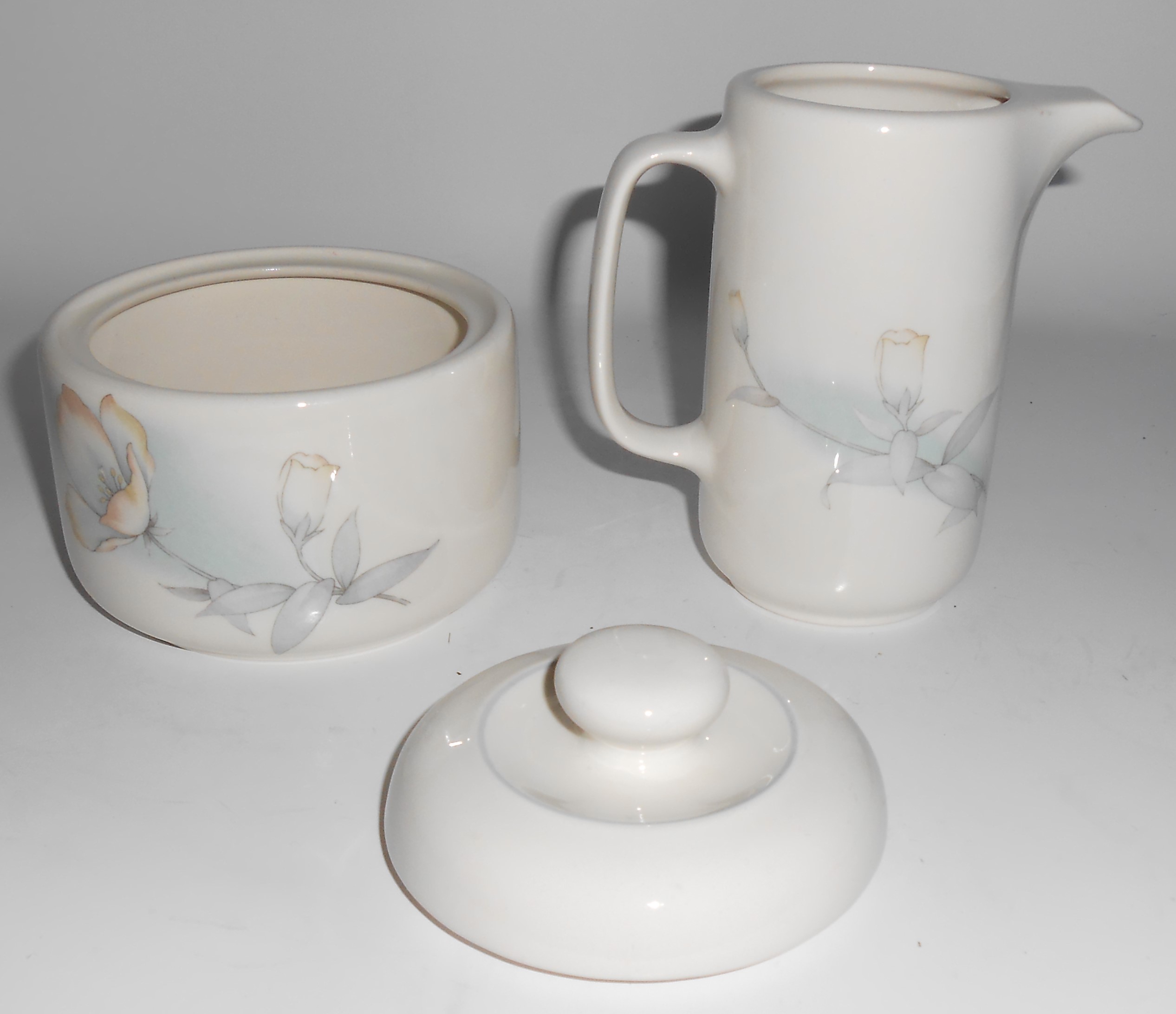 Noritake China Keltcraft Misty Isle Together Cr/Sugar