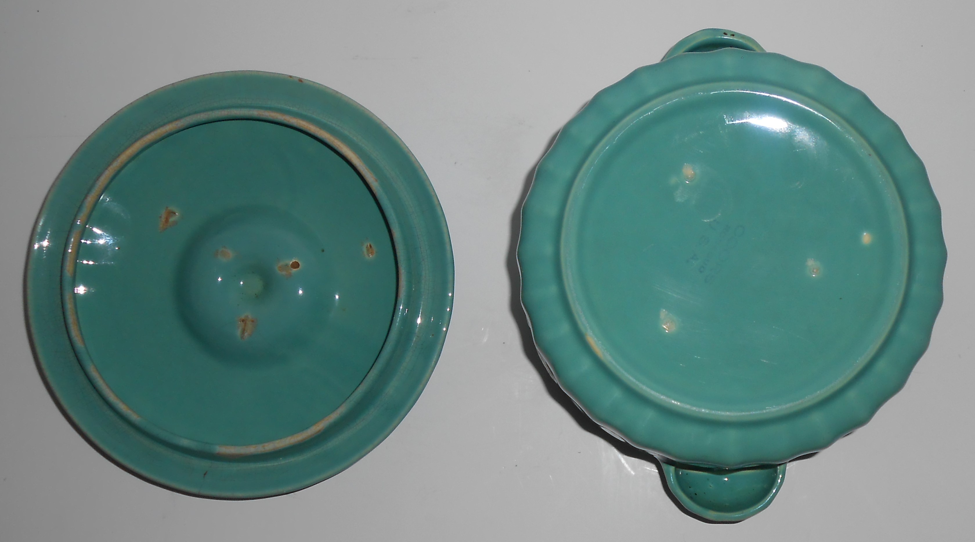 Coors Pottery Rosebud Green Large Dutch Casserole