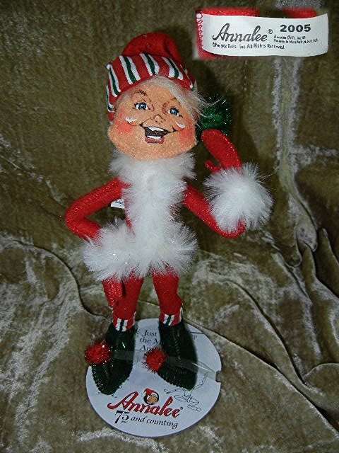 Cristmas Annalee 9 inch ELF 2005