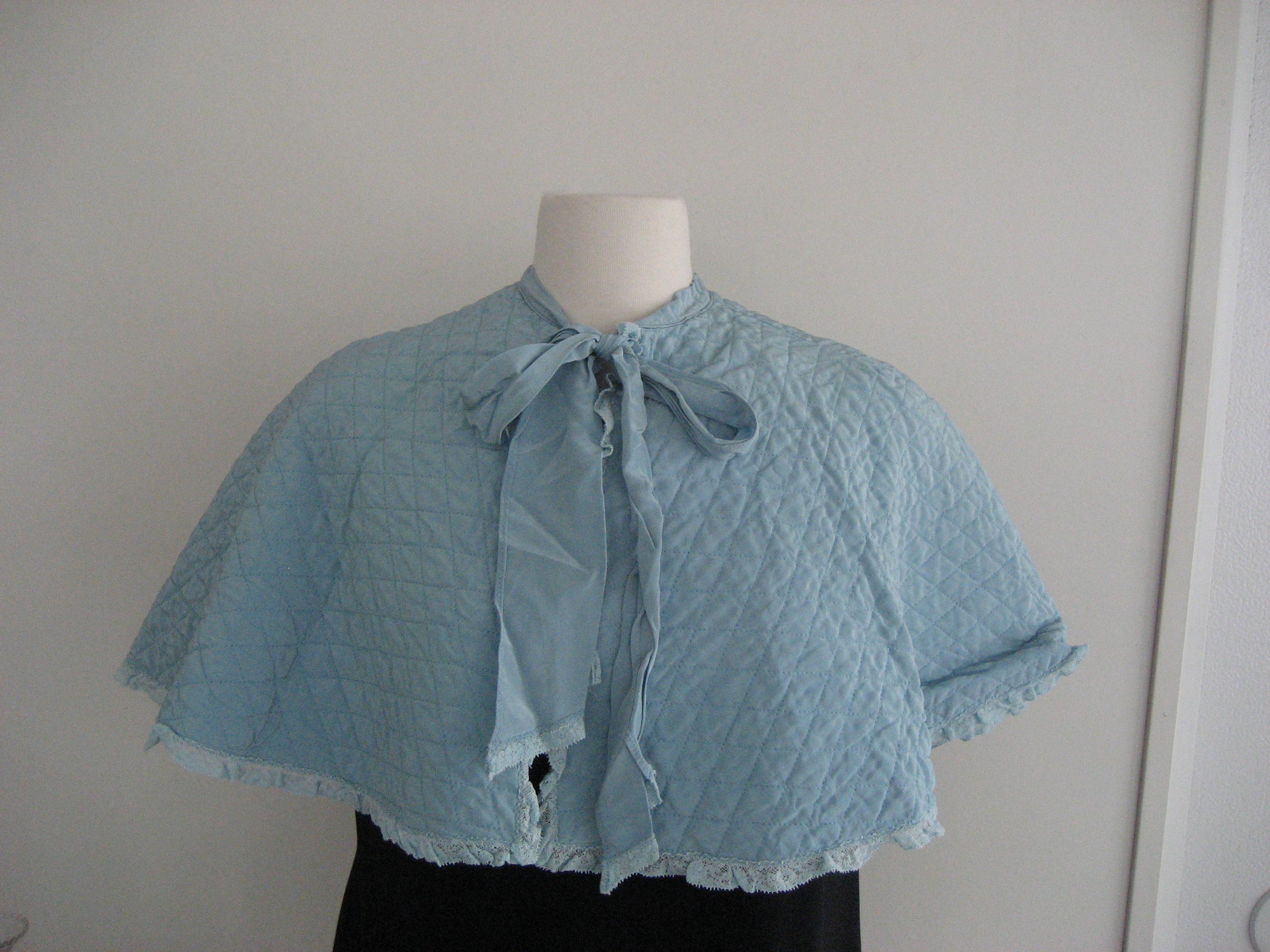 1940-1950 Bed Jacket