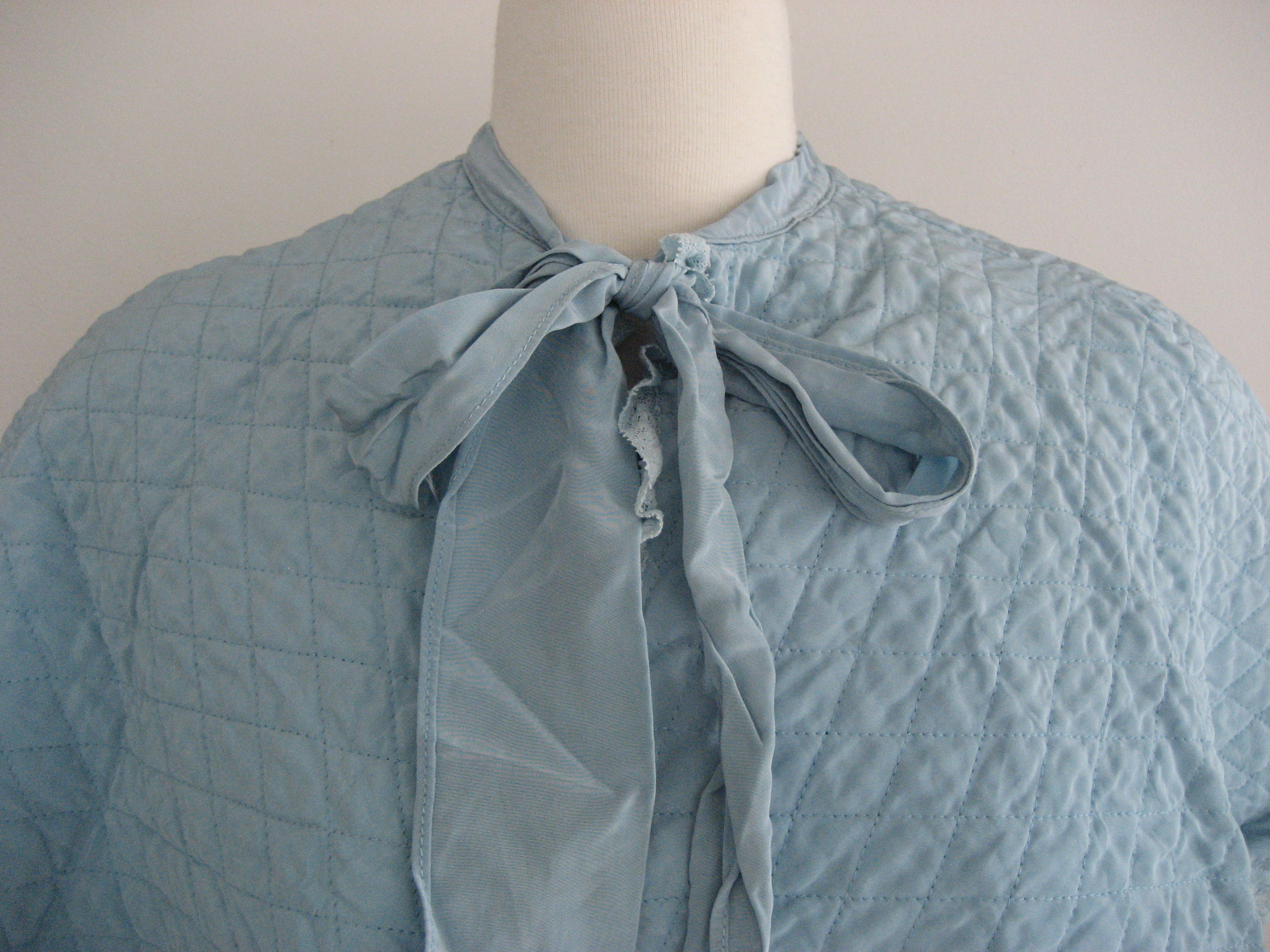 1940-1950 Bed Jacket