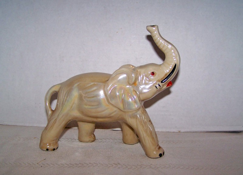 LUSTRE ELEPHANT FIGURINE W/RAISED TRUNK