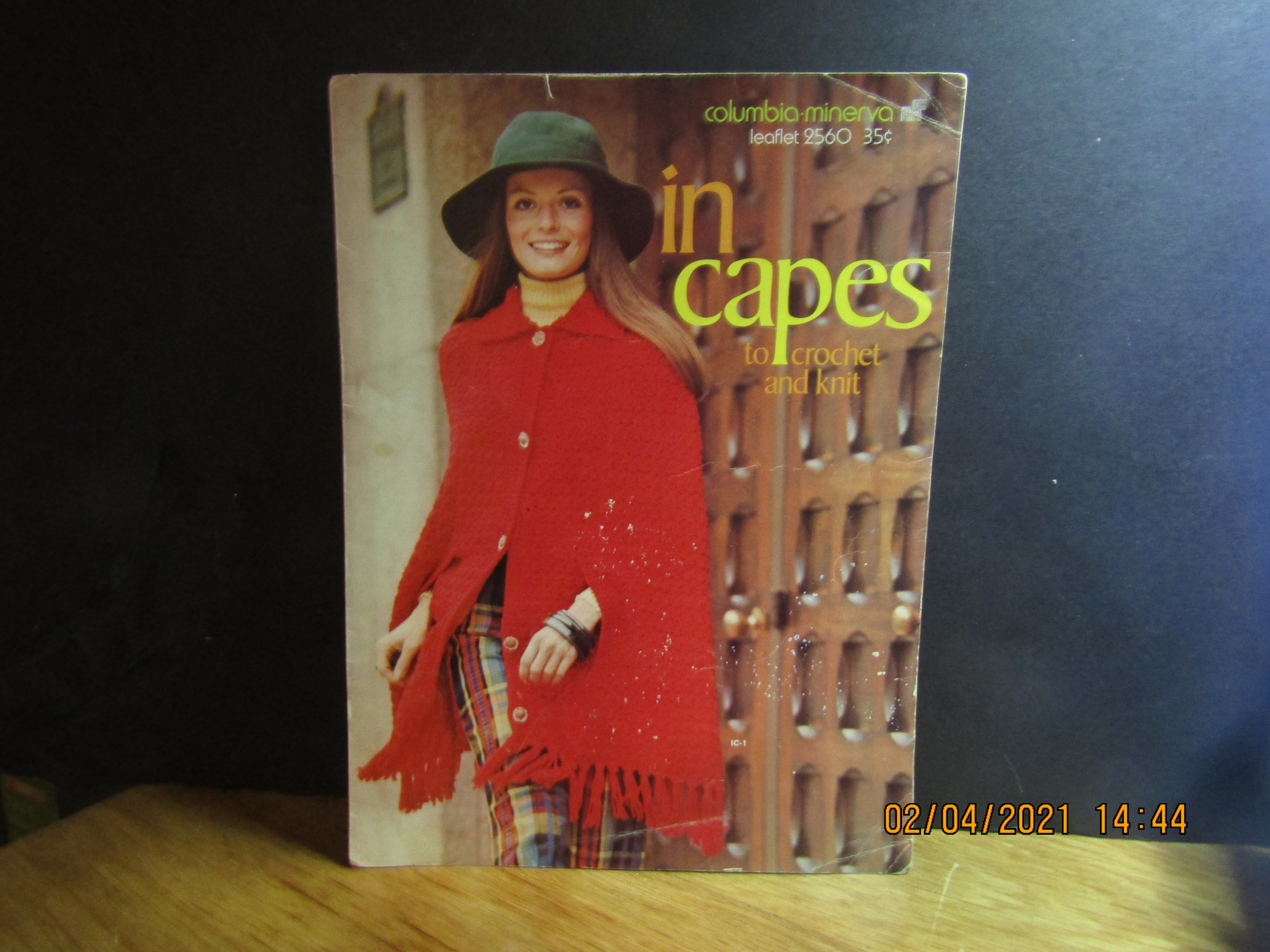 Columbia-Minerva In Capes To Crochet & Knit #2560