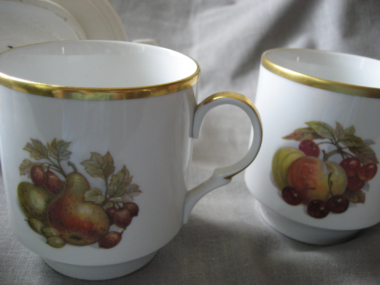 Price Tea Pot and Bavarian Cups