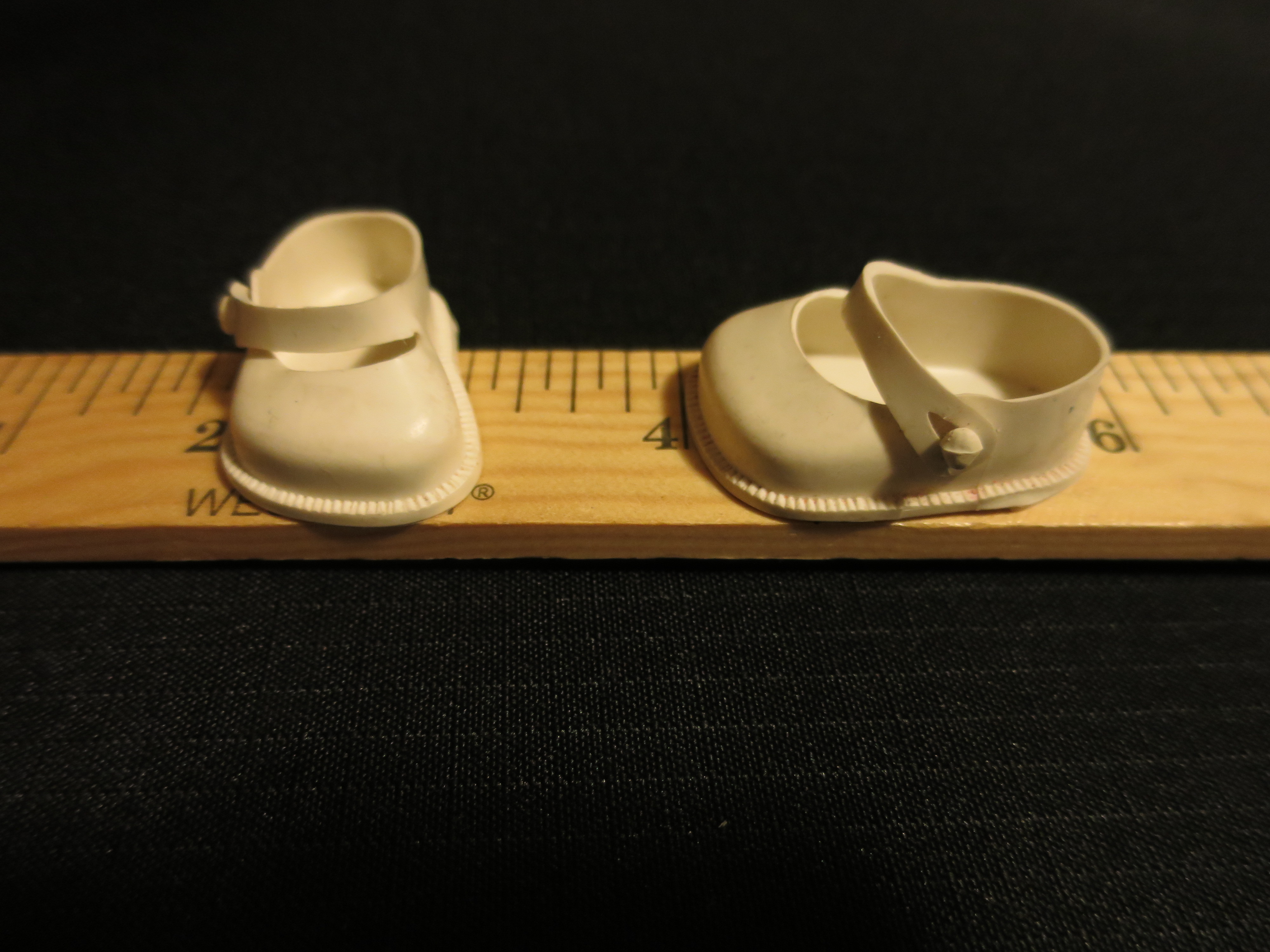 Vintage Doll Accessories Doll Shoes Mary Jane White number 2