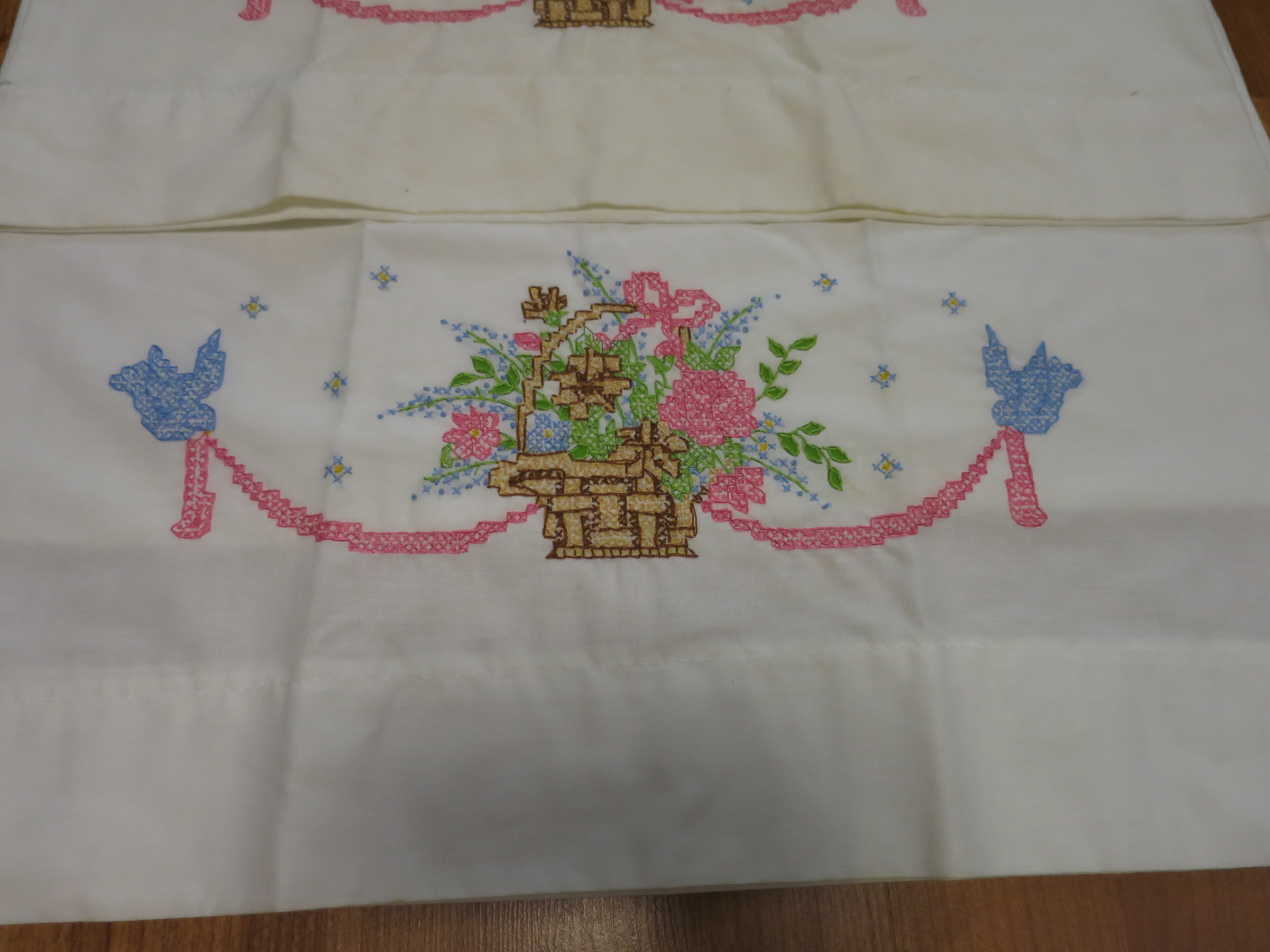 Vintage Embroidered Pilowcase set of 2 Flower Basket