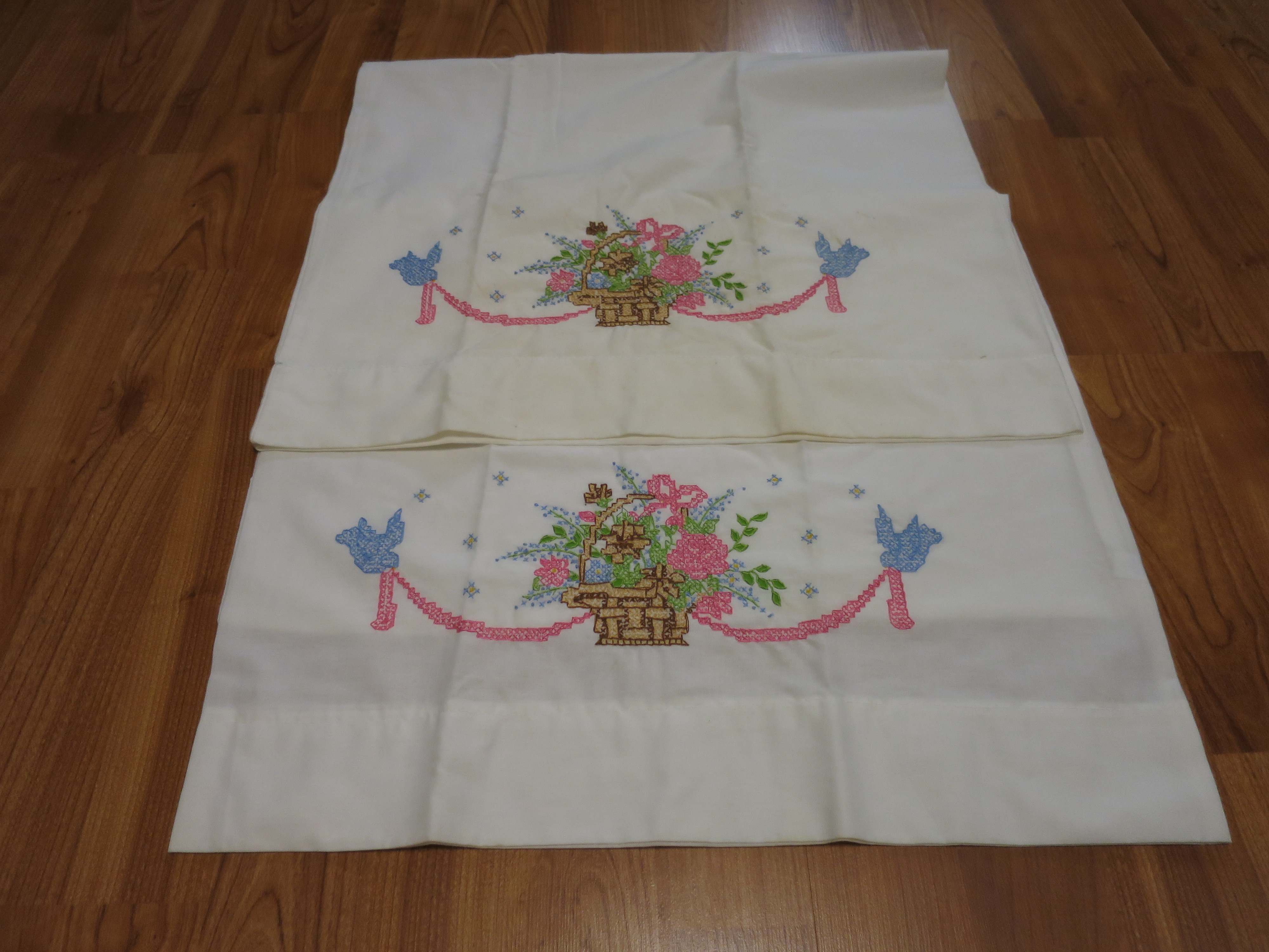 Vintage Embroidered Pilowcase set of 2 Flower Basket