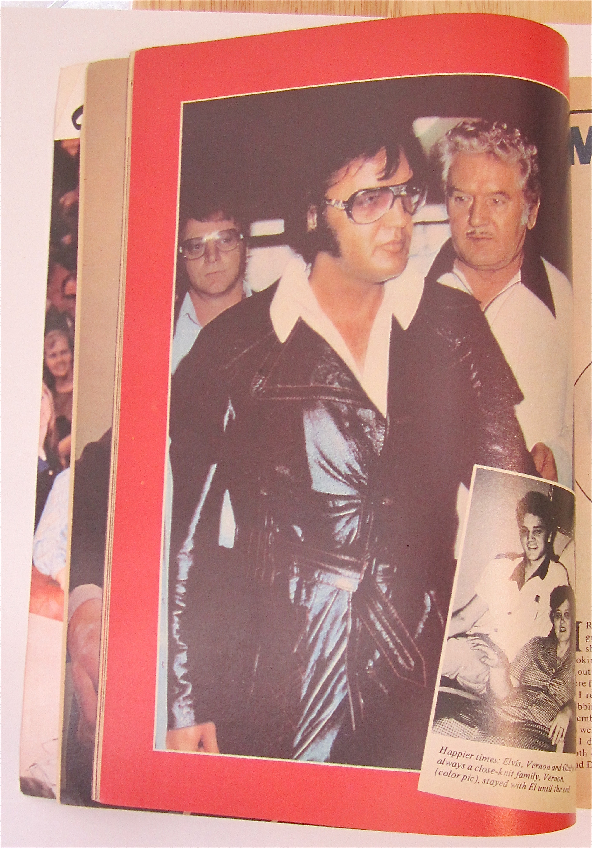 Photoplay Magazine-1977-Elvis Presley Tribute