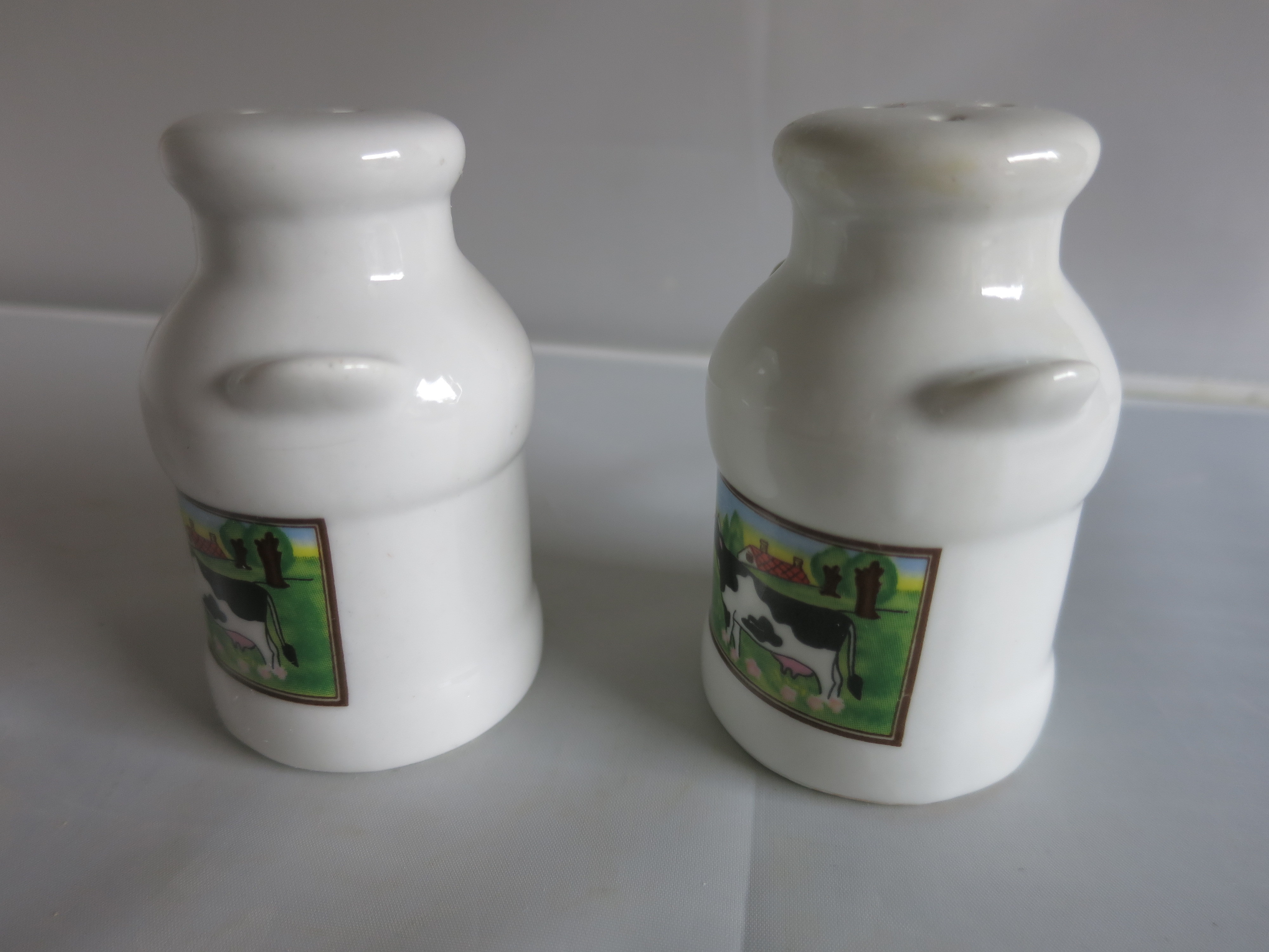 Milk Can Dairy Farm with Cows Salt and Pepper Shaker Set Ceramic