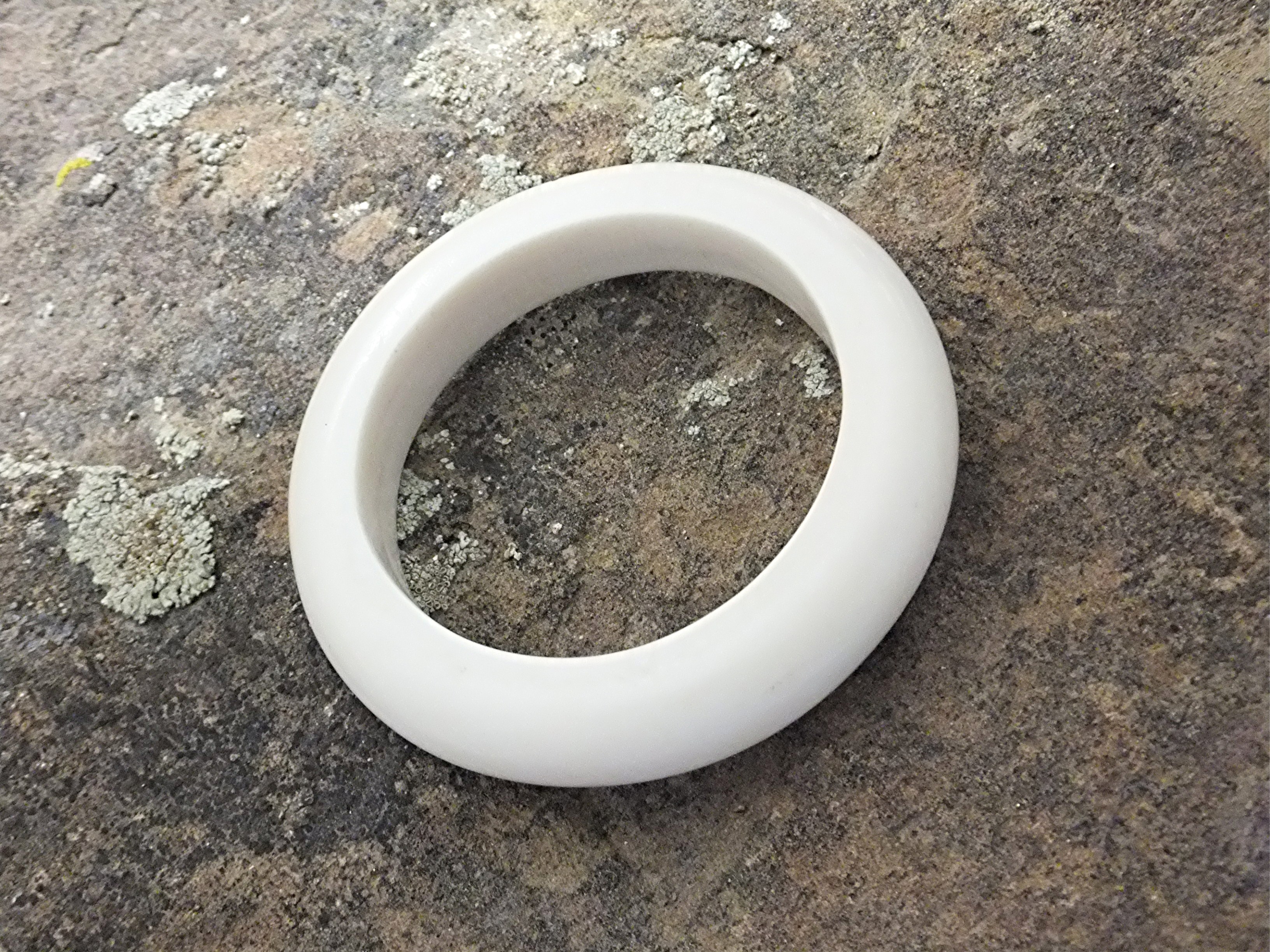 Bracelet Pre Ban Ivory Bangle