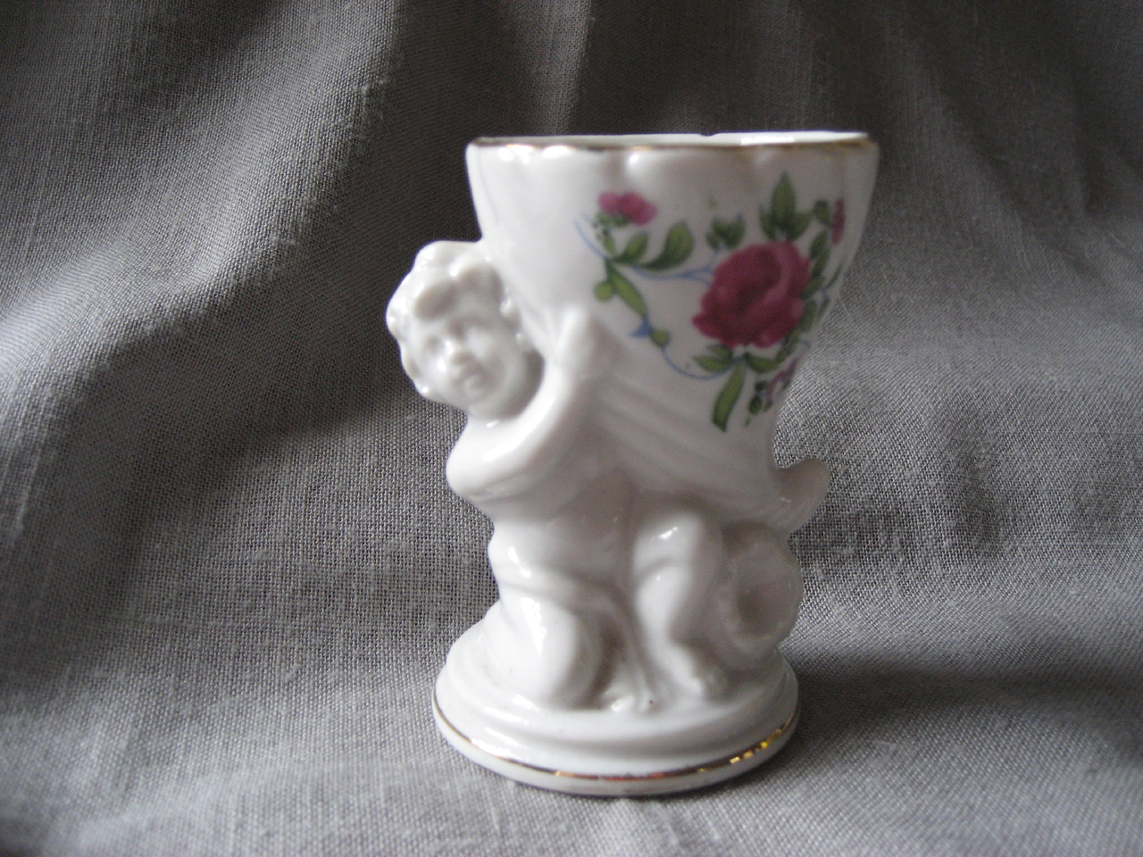 Egg Holder