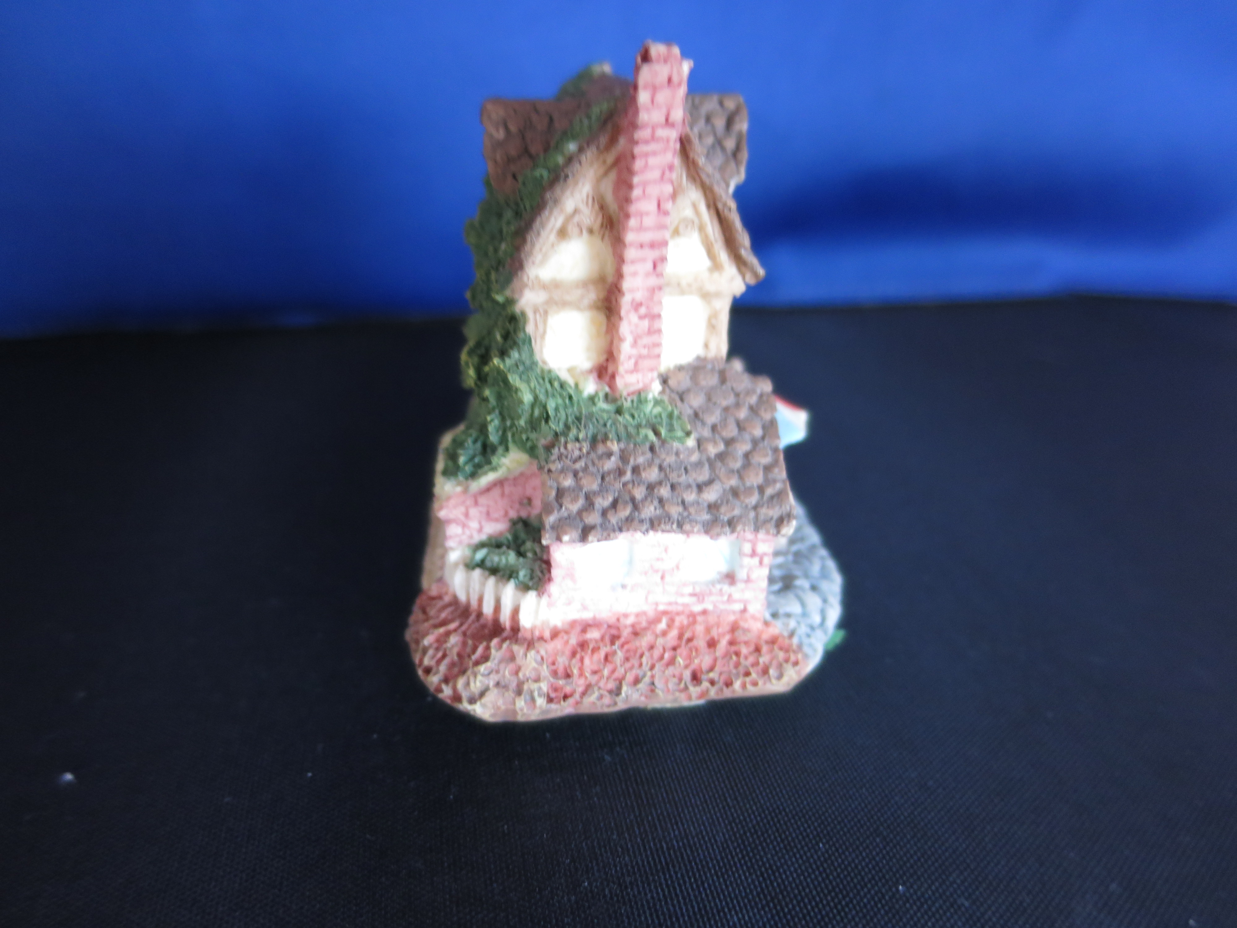 Miniature House Bunny Rabbit Umbrella Figurine
