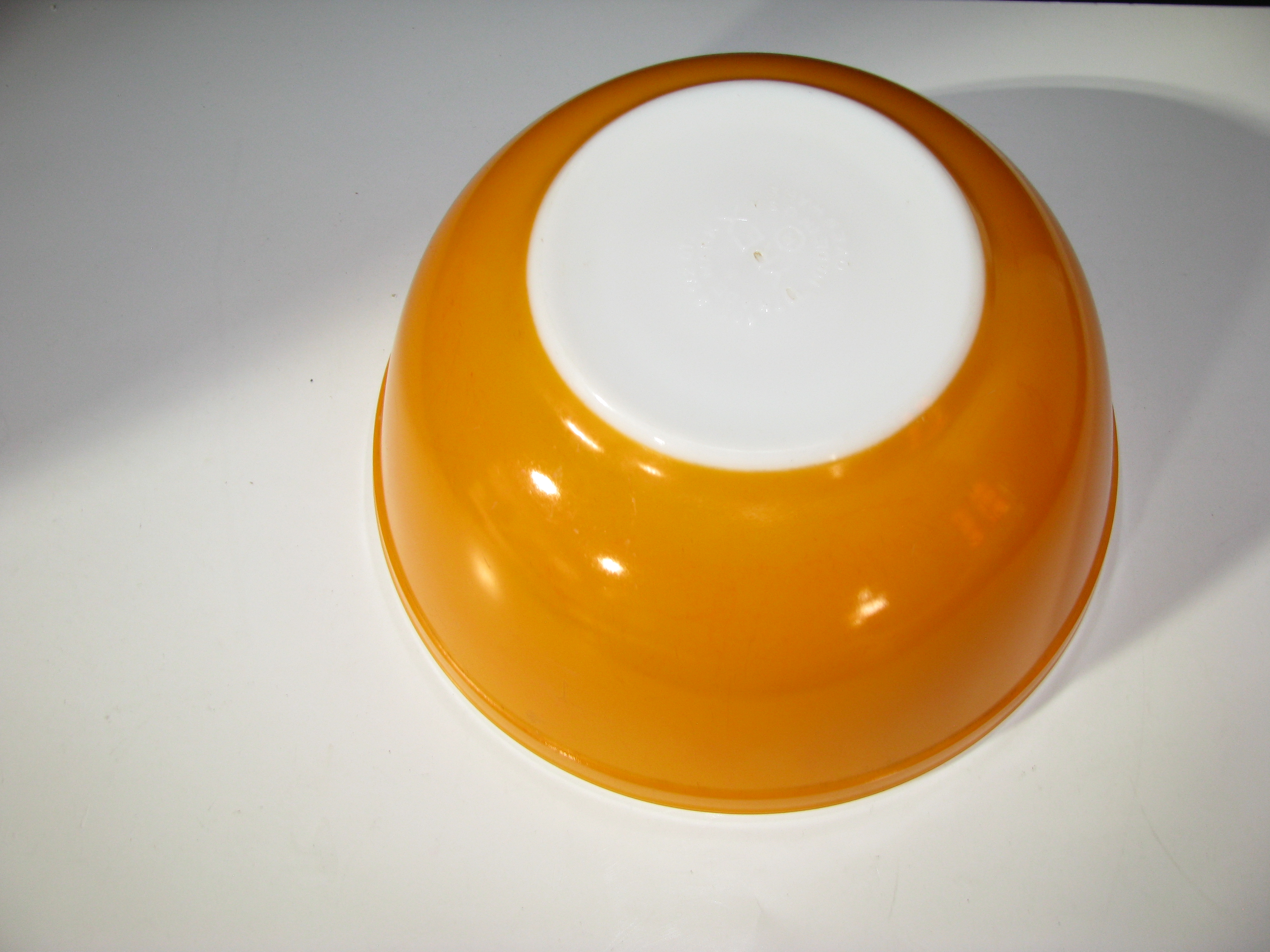 Vintage Pyrex Daisy Orange 403 Nesting Bowl