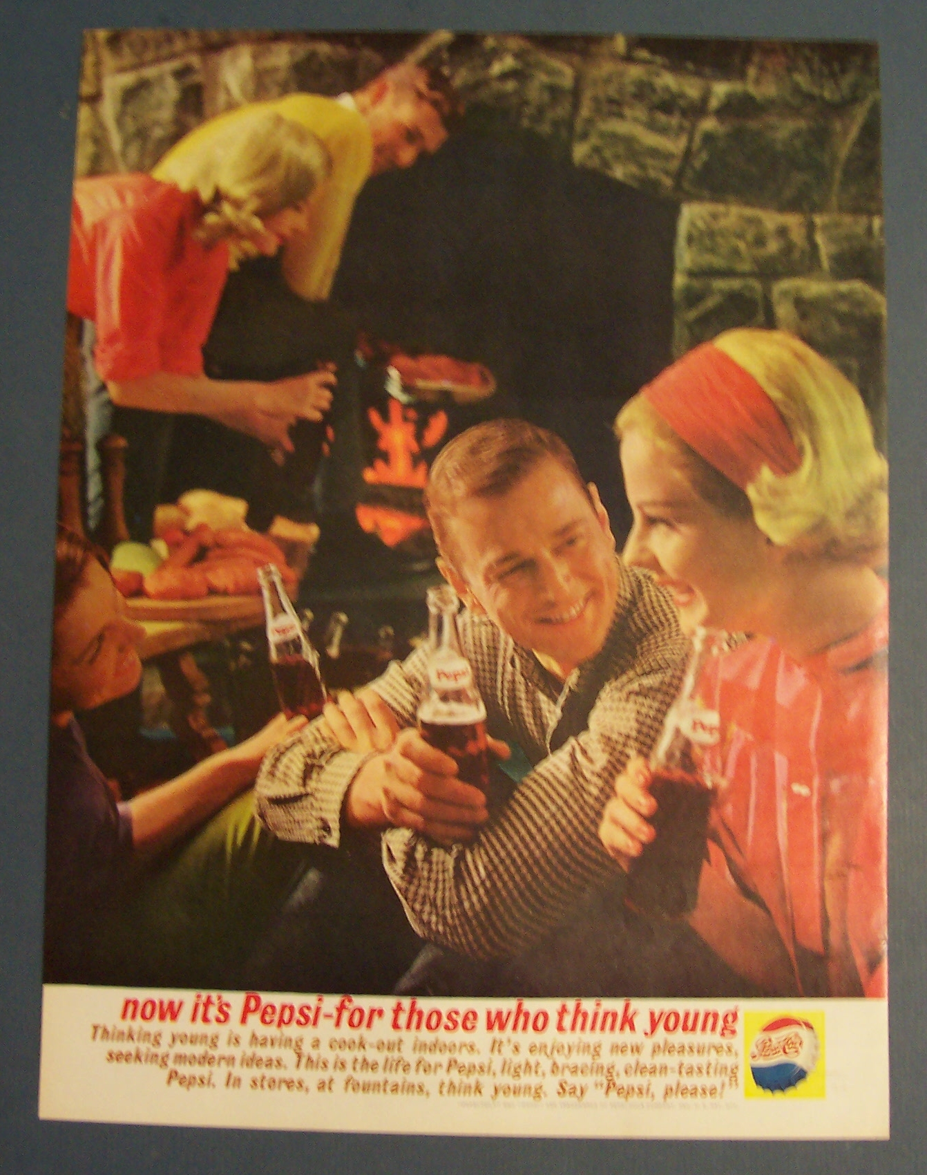 1961 Pepsi-Cola (Pepsi) with People Drinking Bottles