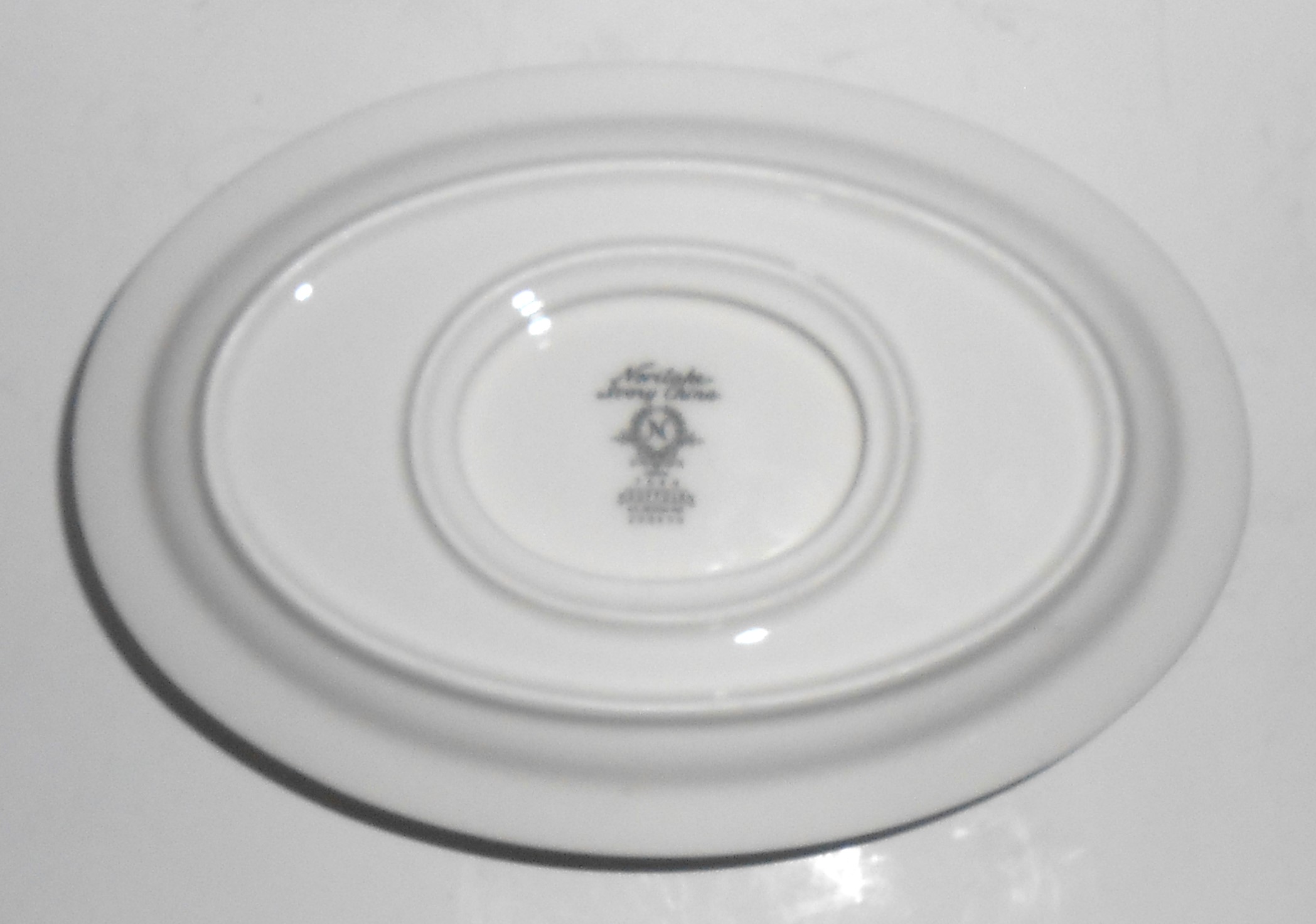 Noritake China Porcelain 7549 Suffolk Gravy Bowl w/Gold