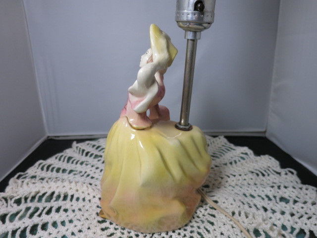 Vintage Victorian Bonnet Lady Lamp Porcelain Leviton Electric