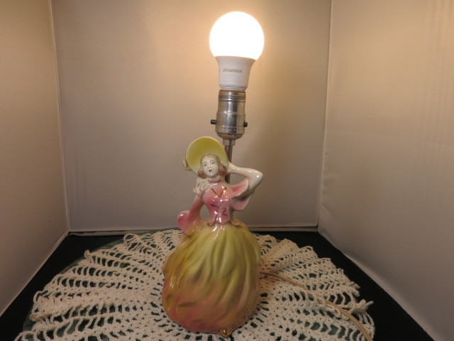 Vintage Victorian Bonnet Lady Lamp Porcelain Leviton Electric