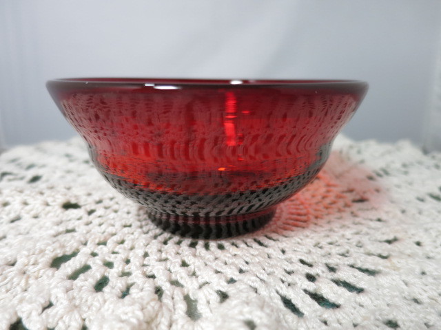 Vintage Viking Glass Ruby Amberina 5 inch bowl