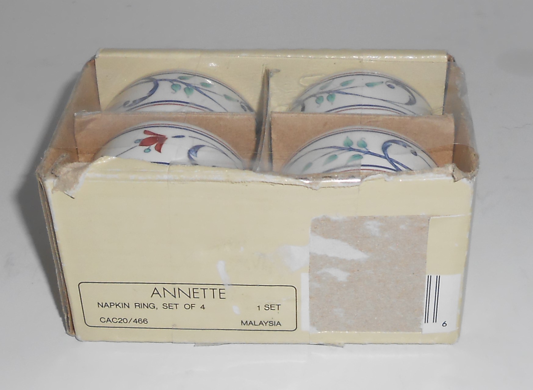Mikasa China CAC20 Intaglio Annette Set/4 Napkin Rings