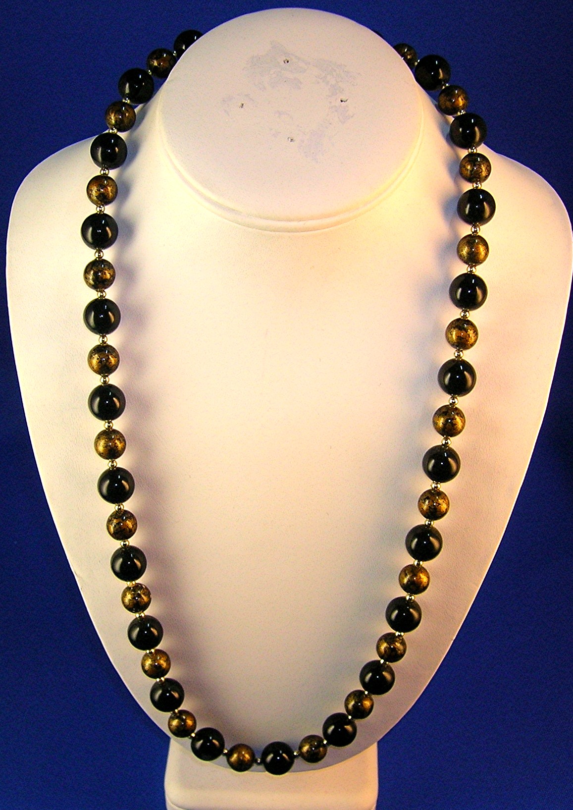 Vintage Black & Gold Plastic Lucite Necklace